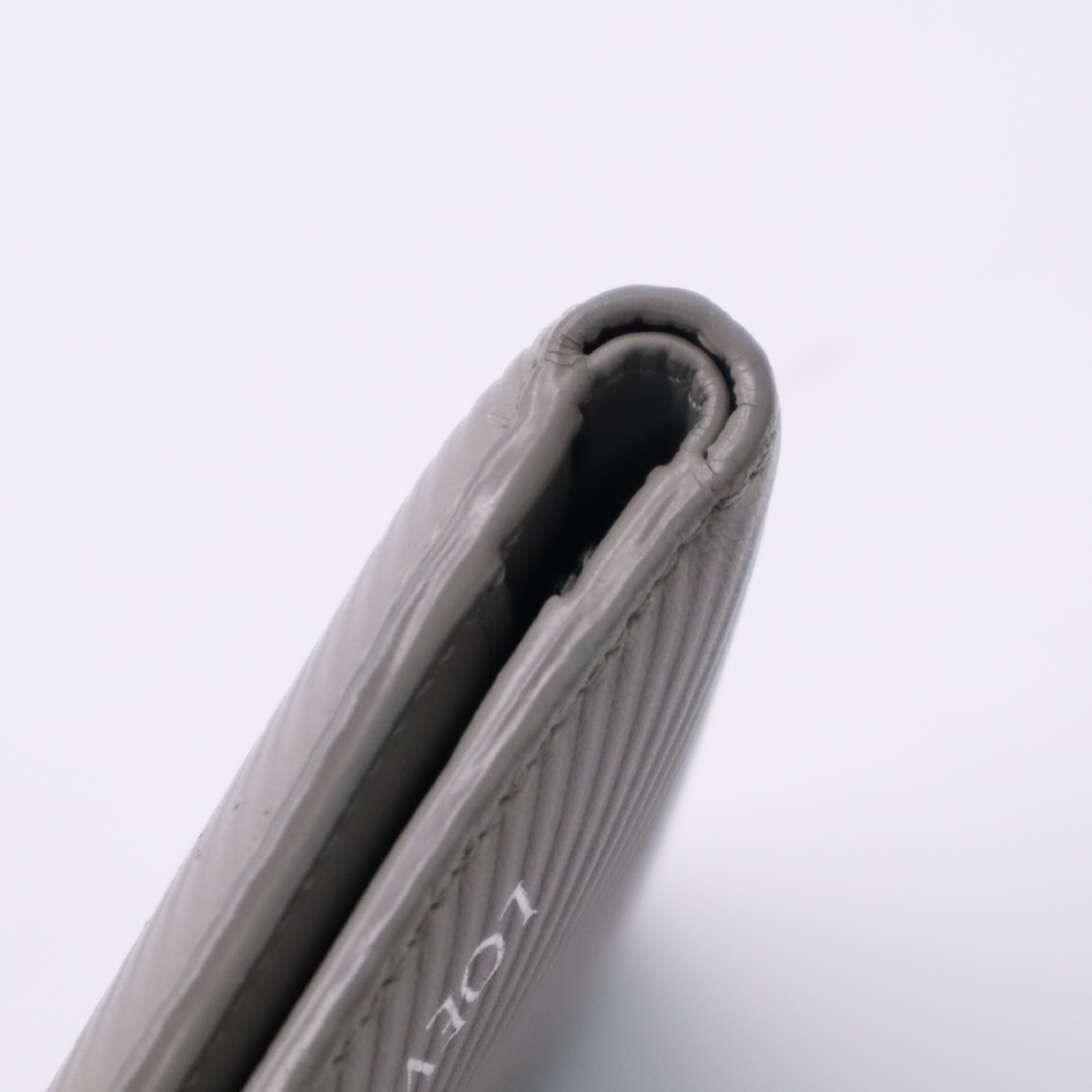 Textured Classic Calf Slim Compact Wallet, Shell Grey, C779W73X01 (Wallet) — view 8