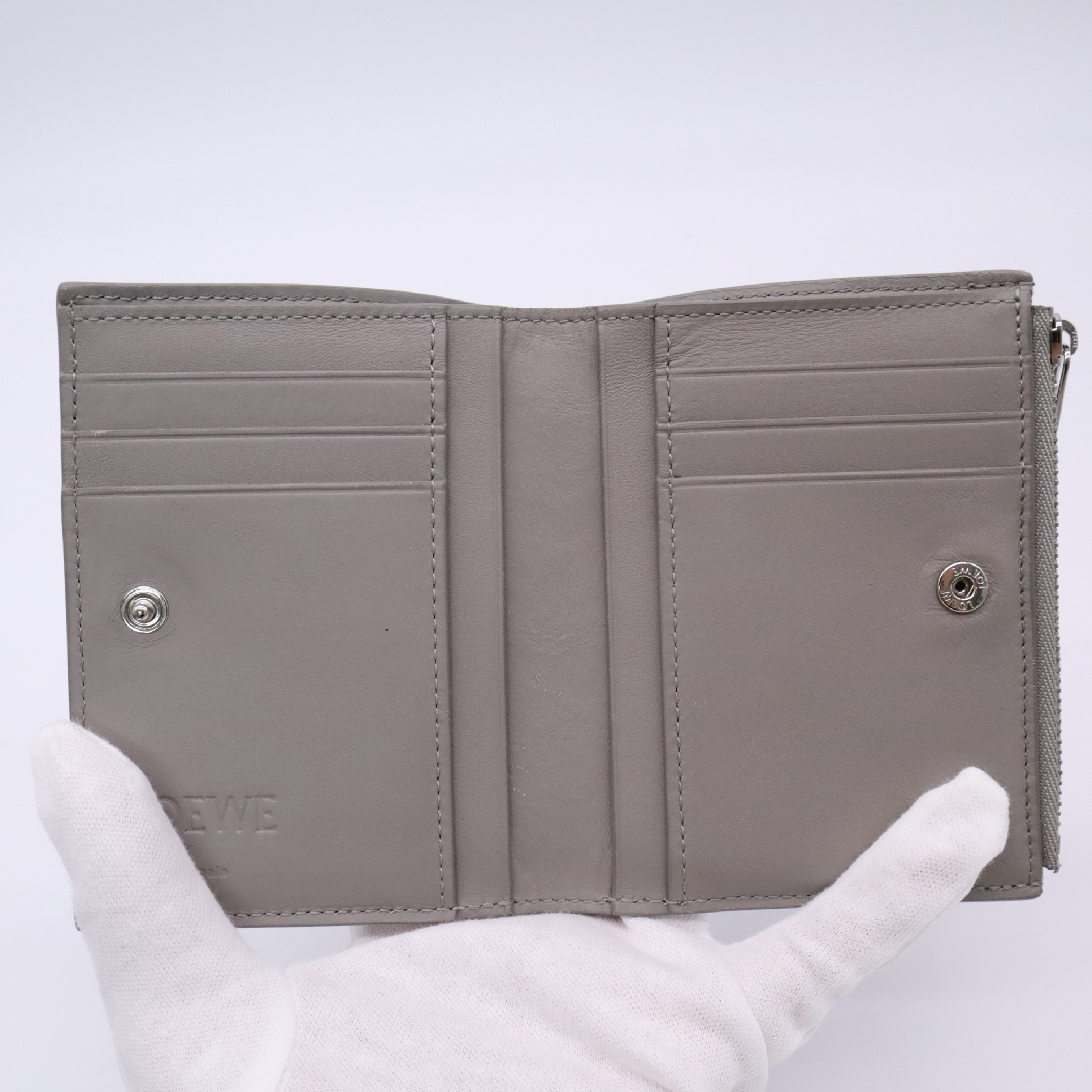 Textured Classic Calf Slim Compact Wallet, Shell Grey, C779W73X01 (Wallet) — view 9