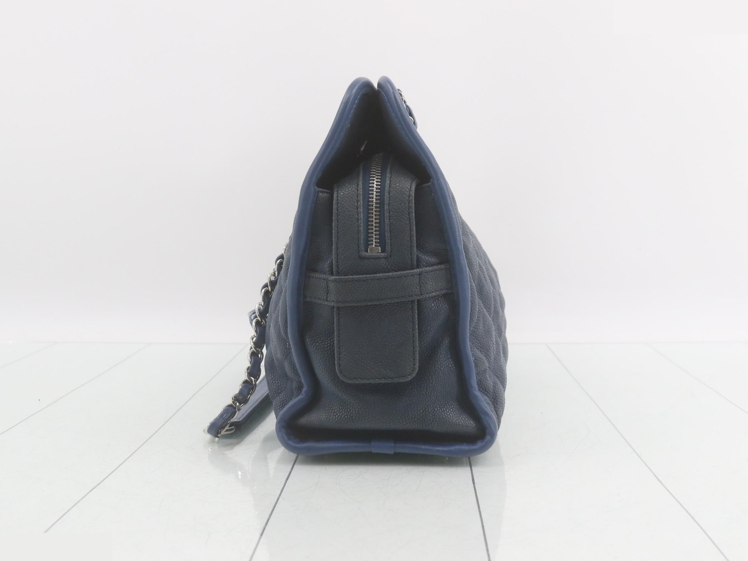 Caviar leather chain tote bag with Coco Mark, blue tones. — view 4