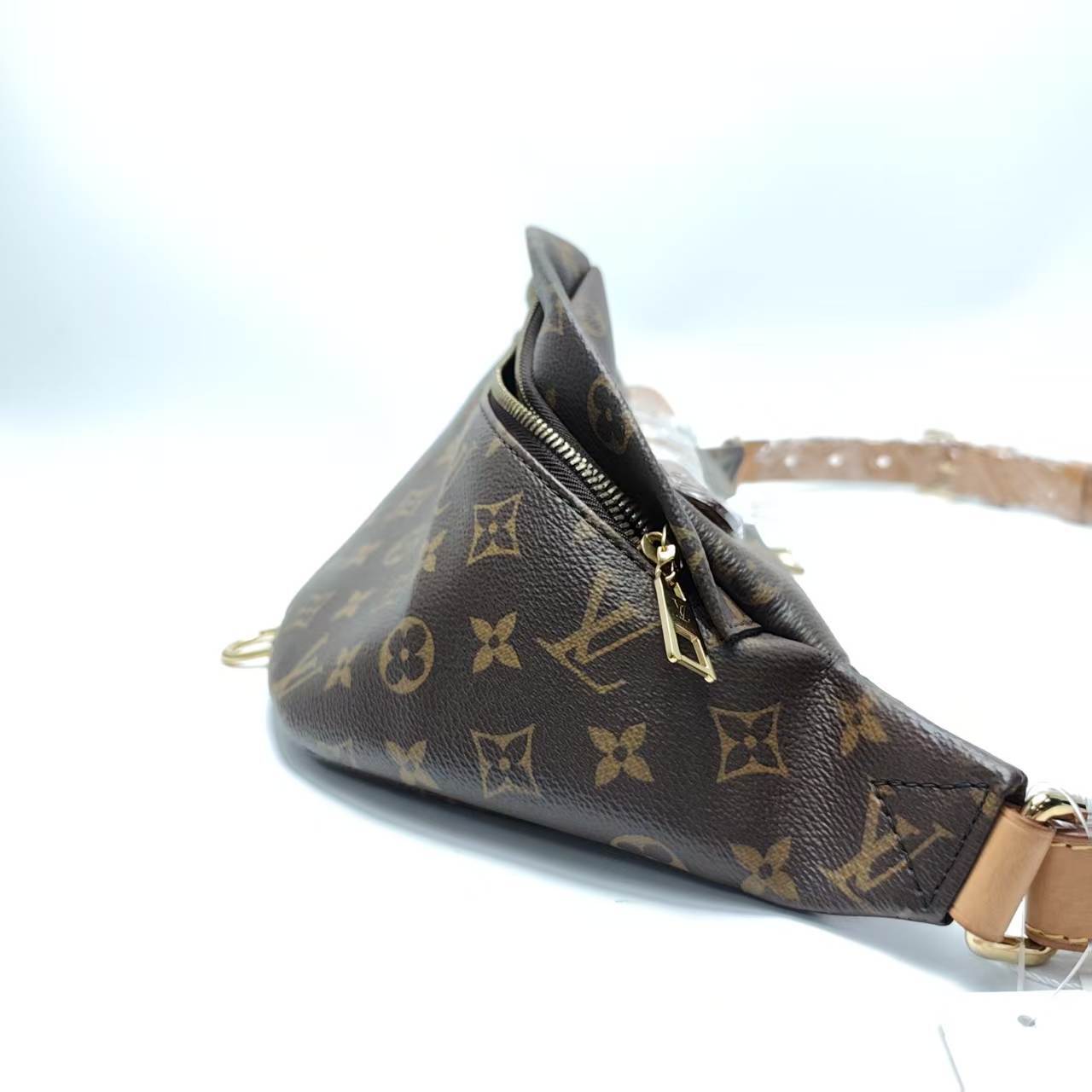 【*Shipped from: China*】LOUIS VUITTON PU Waist Bag — view 4