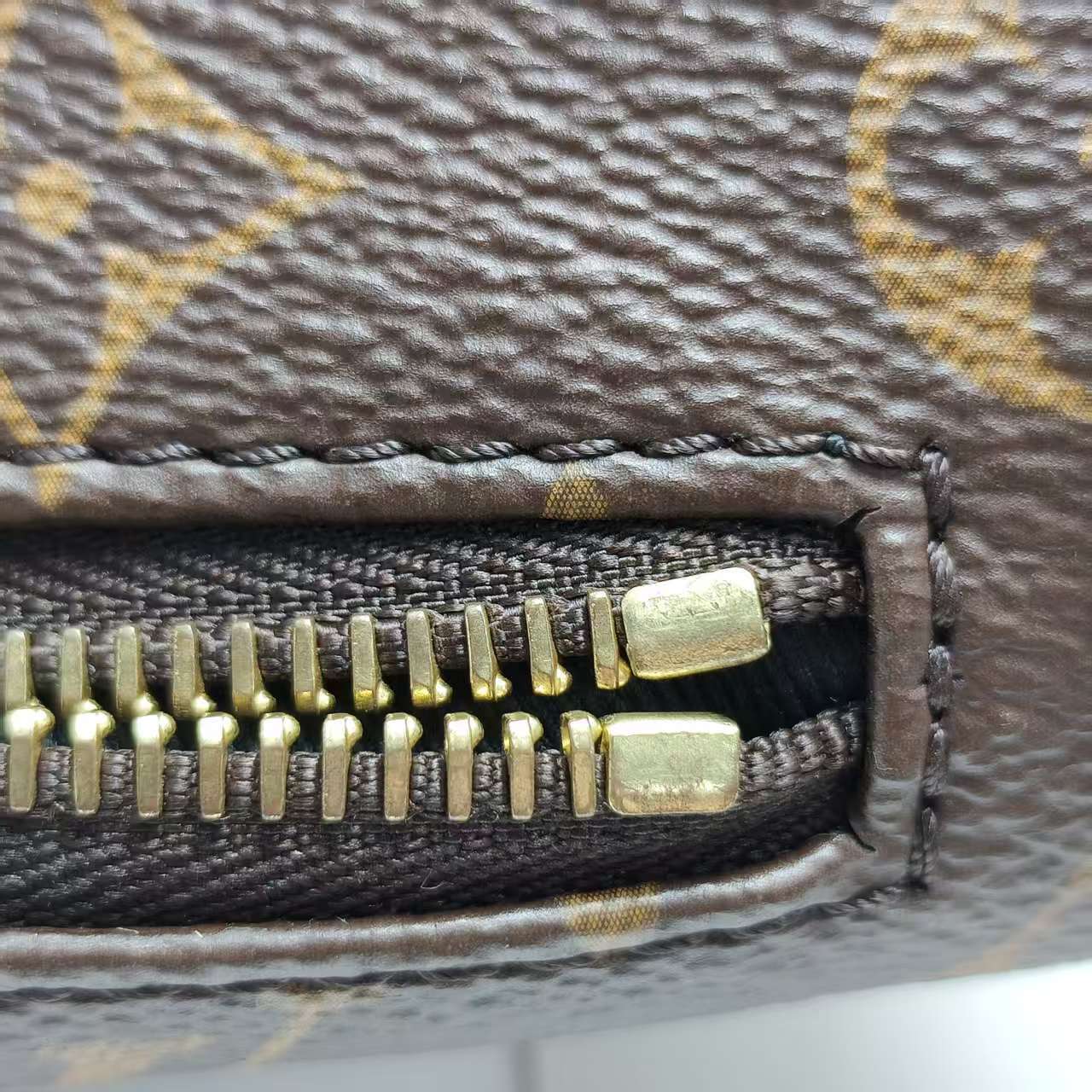 【*Shipped from: China*】LOUIS VUITTON PU Waist Bag — view 10