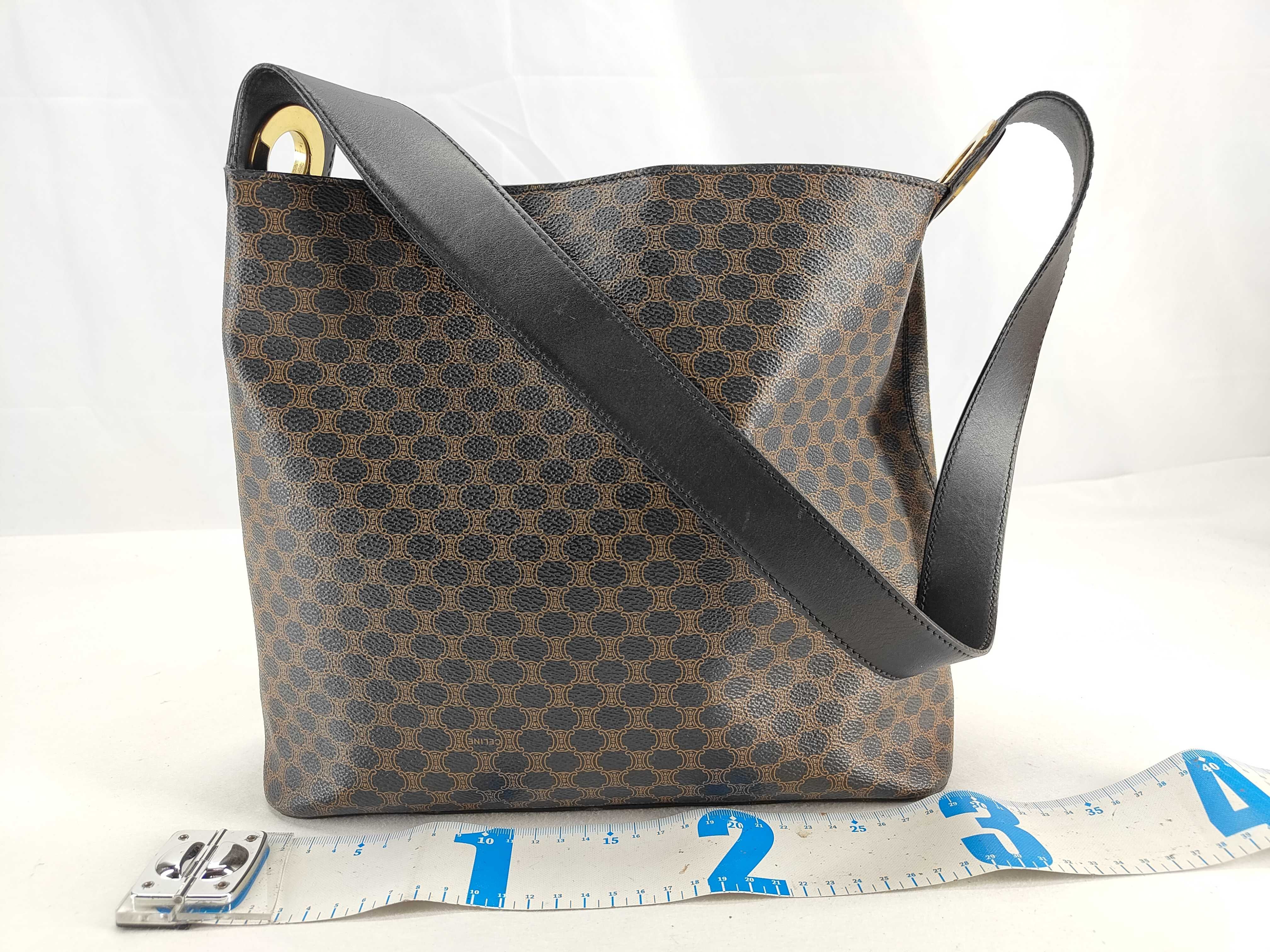 Black Macadam Circle Hardware One-Shoulder Bag — view 2