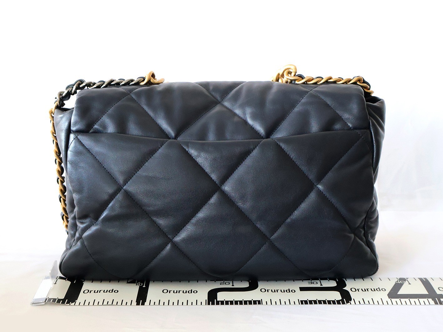 19 Lambskin Chain Shoulder Bag, Navy — view 2