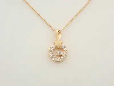 Other lines: Precious metals, necklaces, pendants, chains approximately 40cm long.