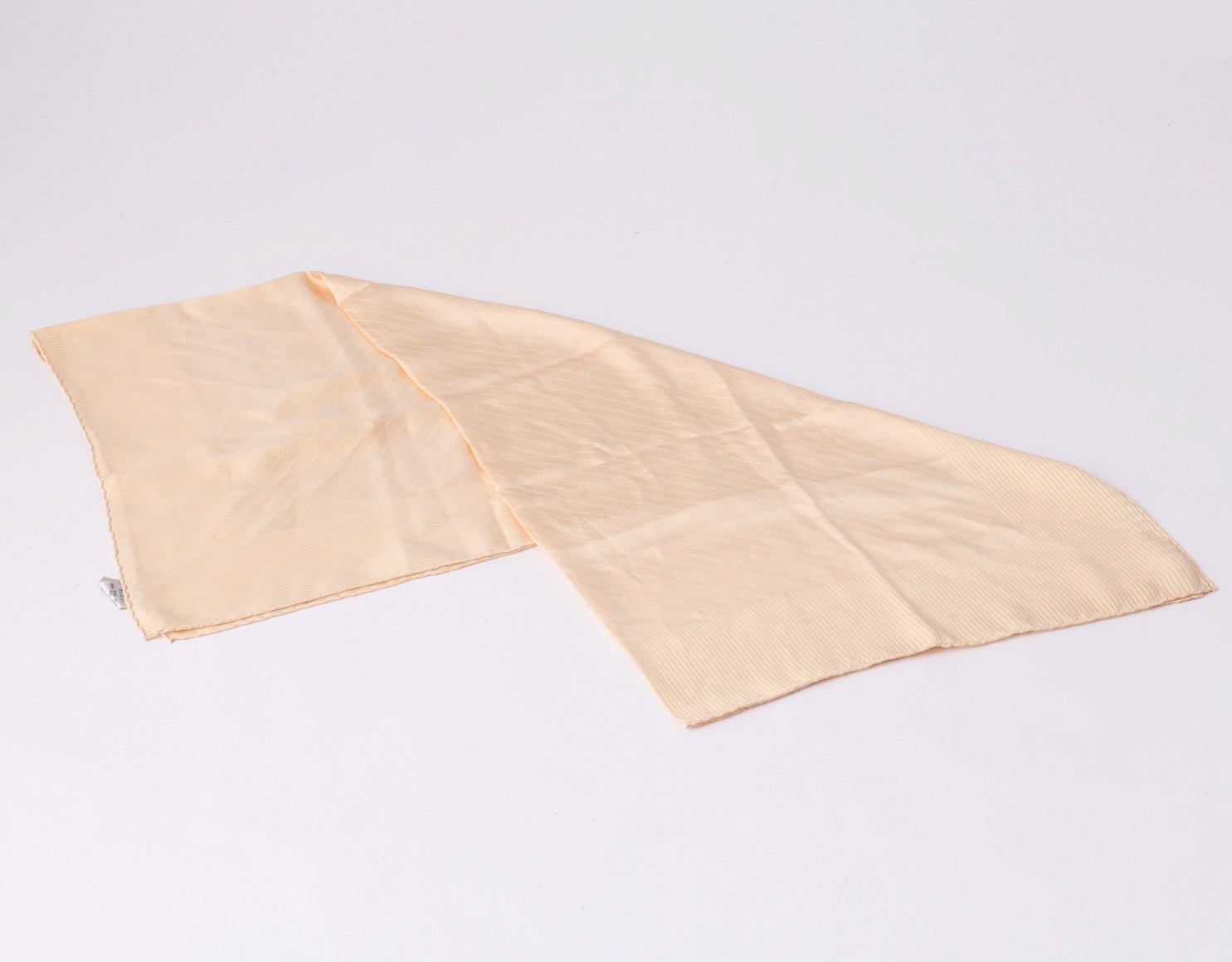 GG 100% Silk 88cm x 88cm — view 2