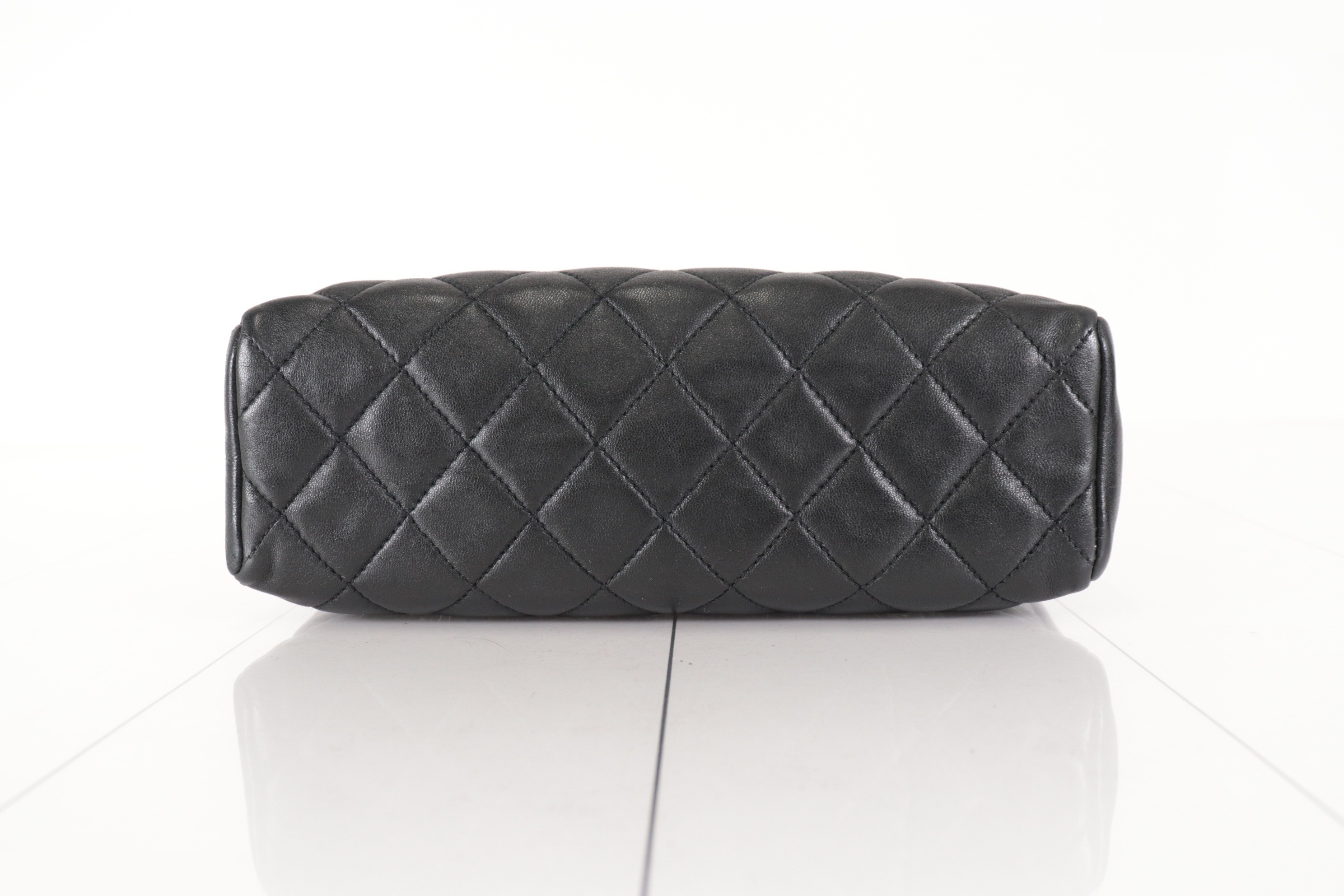Lamb Chain Shoulder Bag, Unit No. 4 — view 6