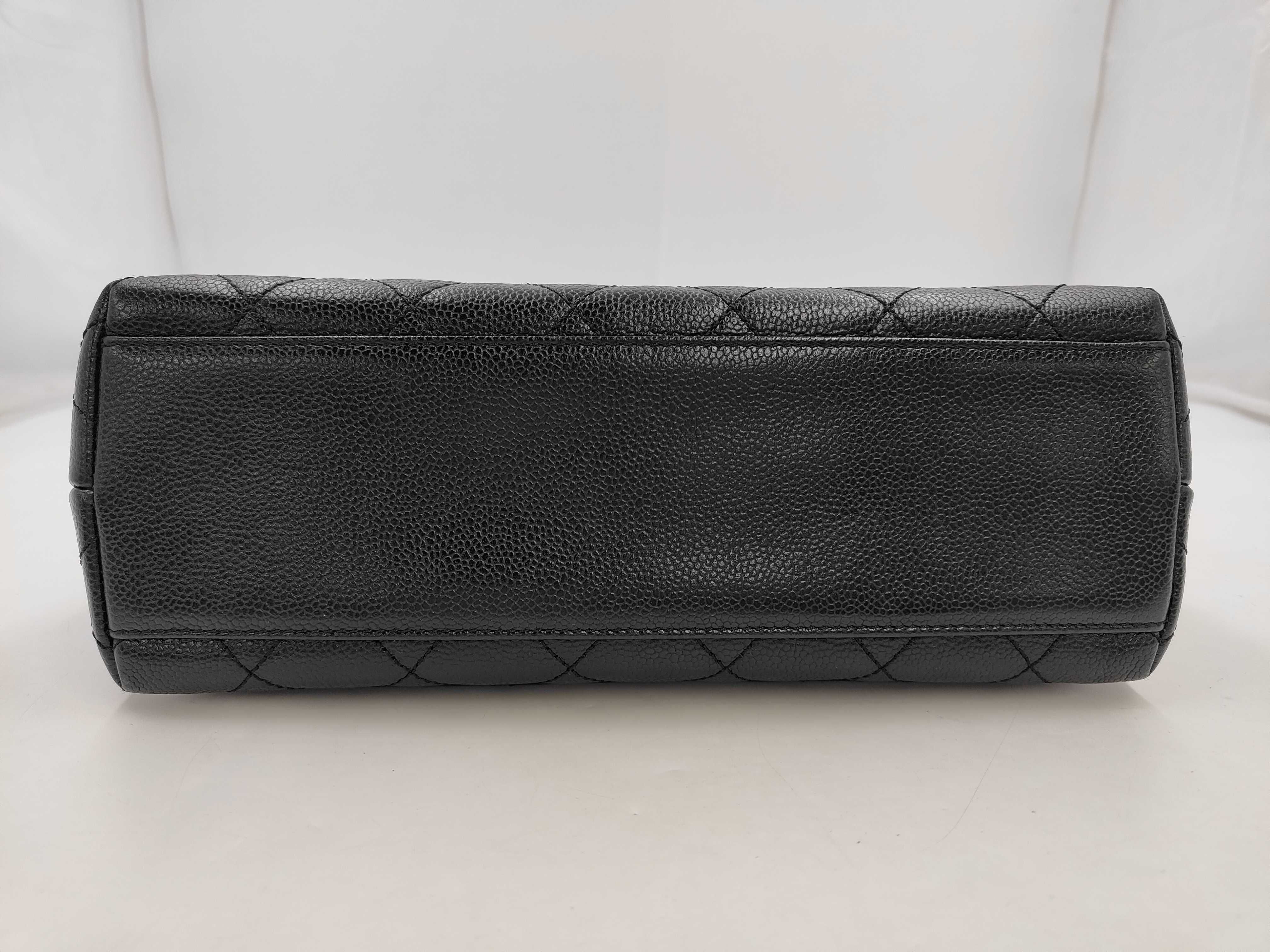 handbag — view 4