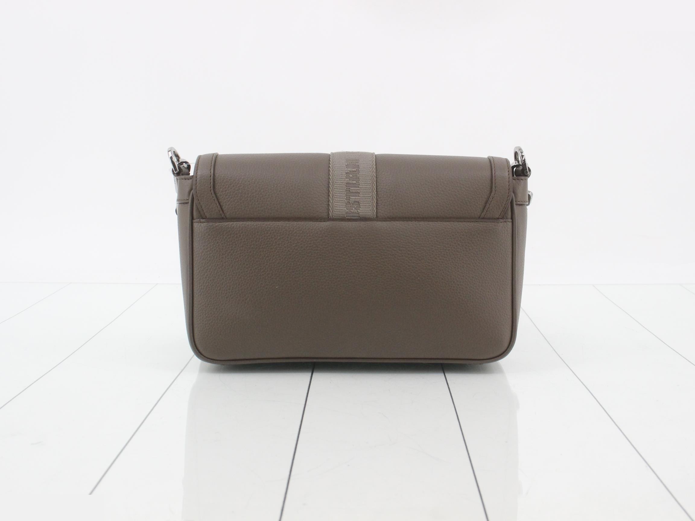 HIT THE ROAD Messenger Shoulder Bag — view 2