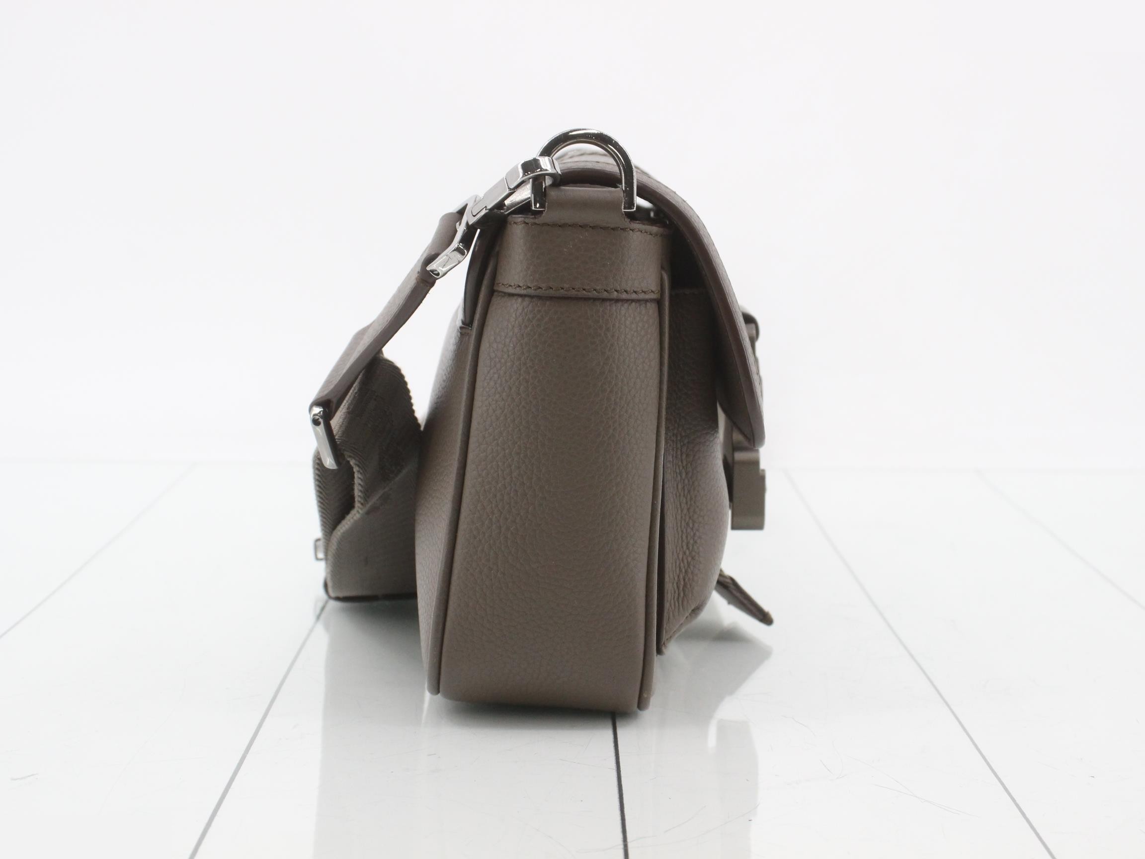 HIT THE ROAD Messenger Shoulder Bag — view 4