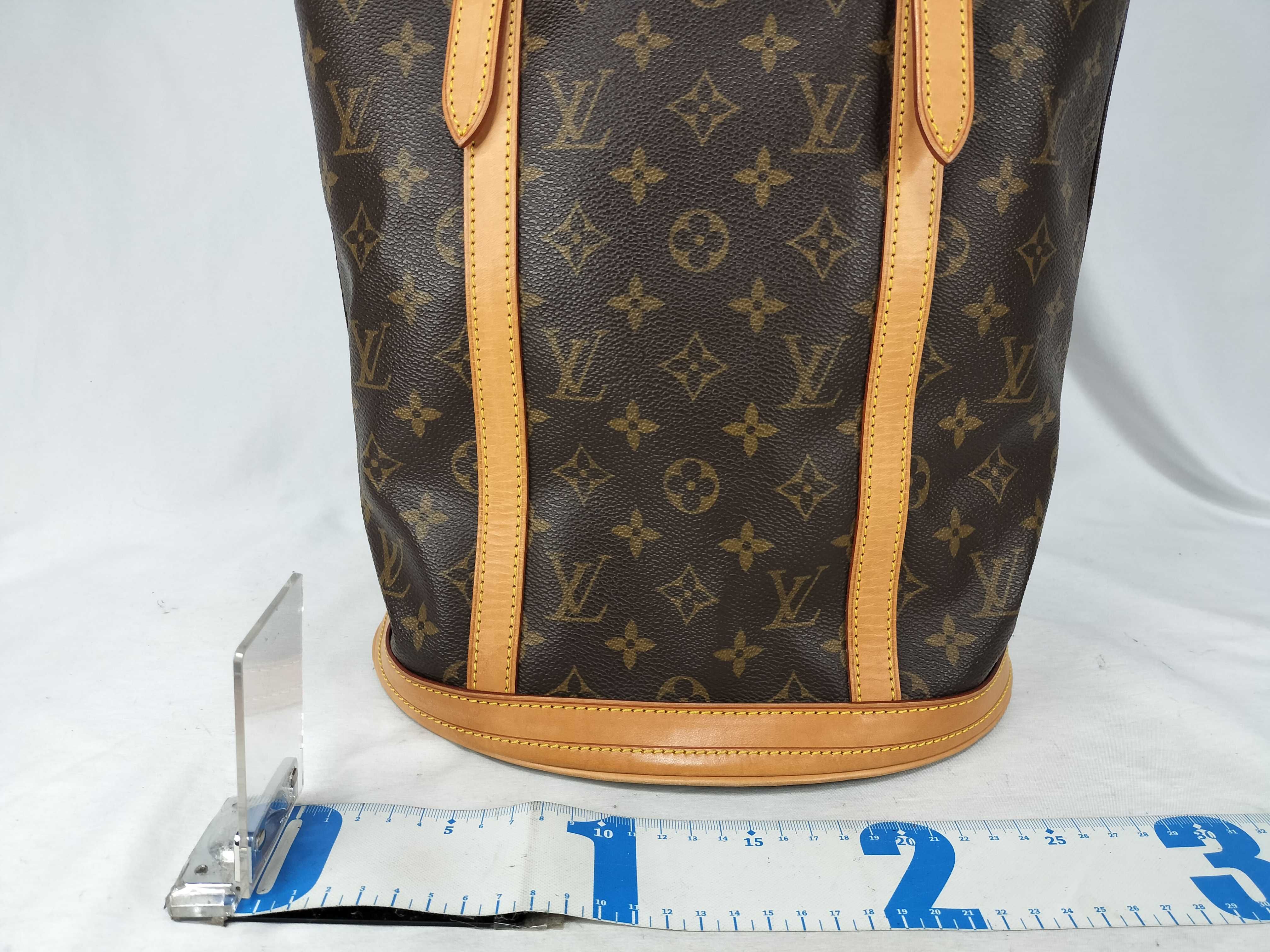Monogram Tote Bag Monogram Bucket GM M42236 LV Pouch Shoulder Bag — view 2