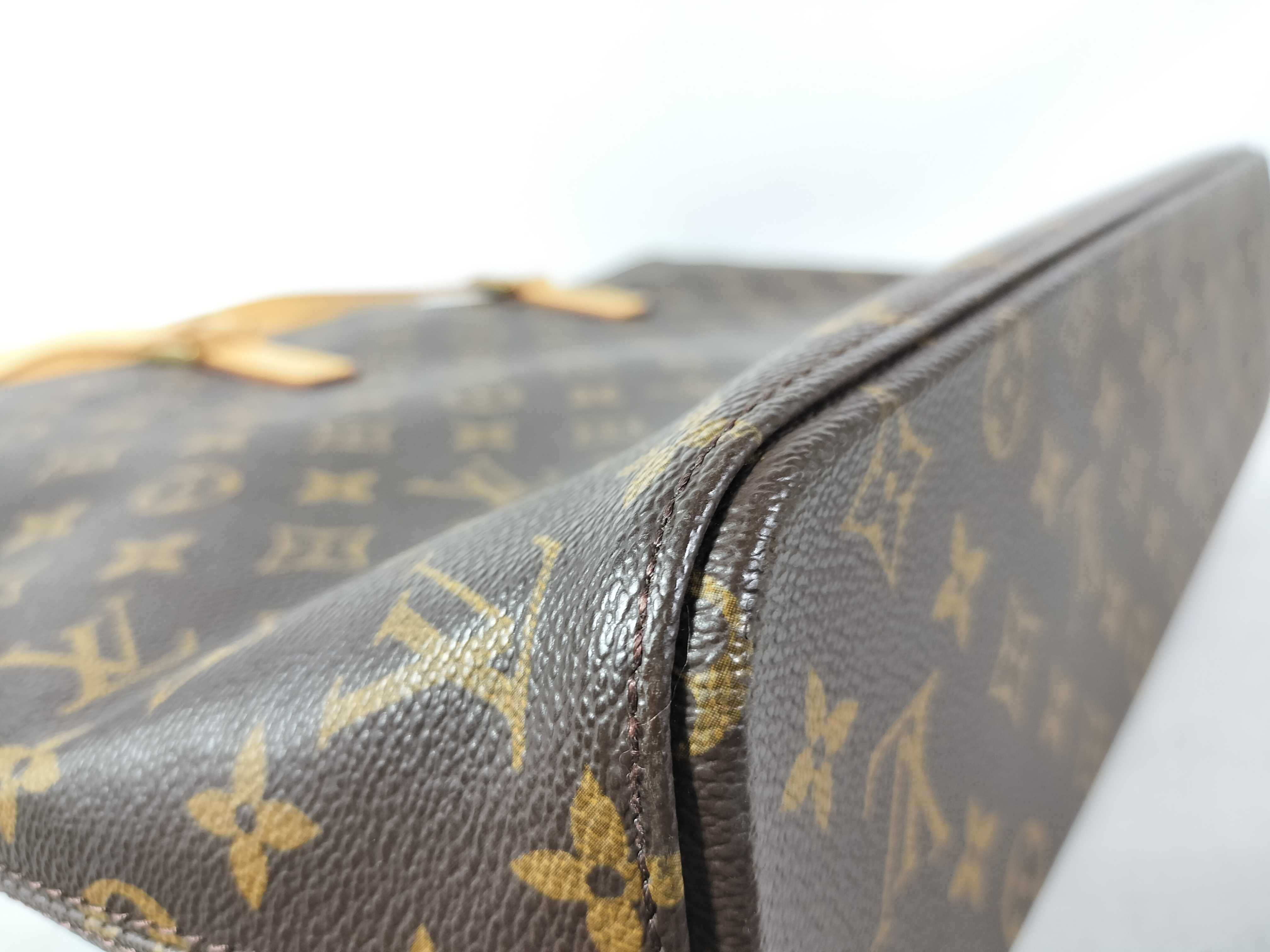 Monogram Luco M51155 Tote Bag — view 6