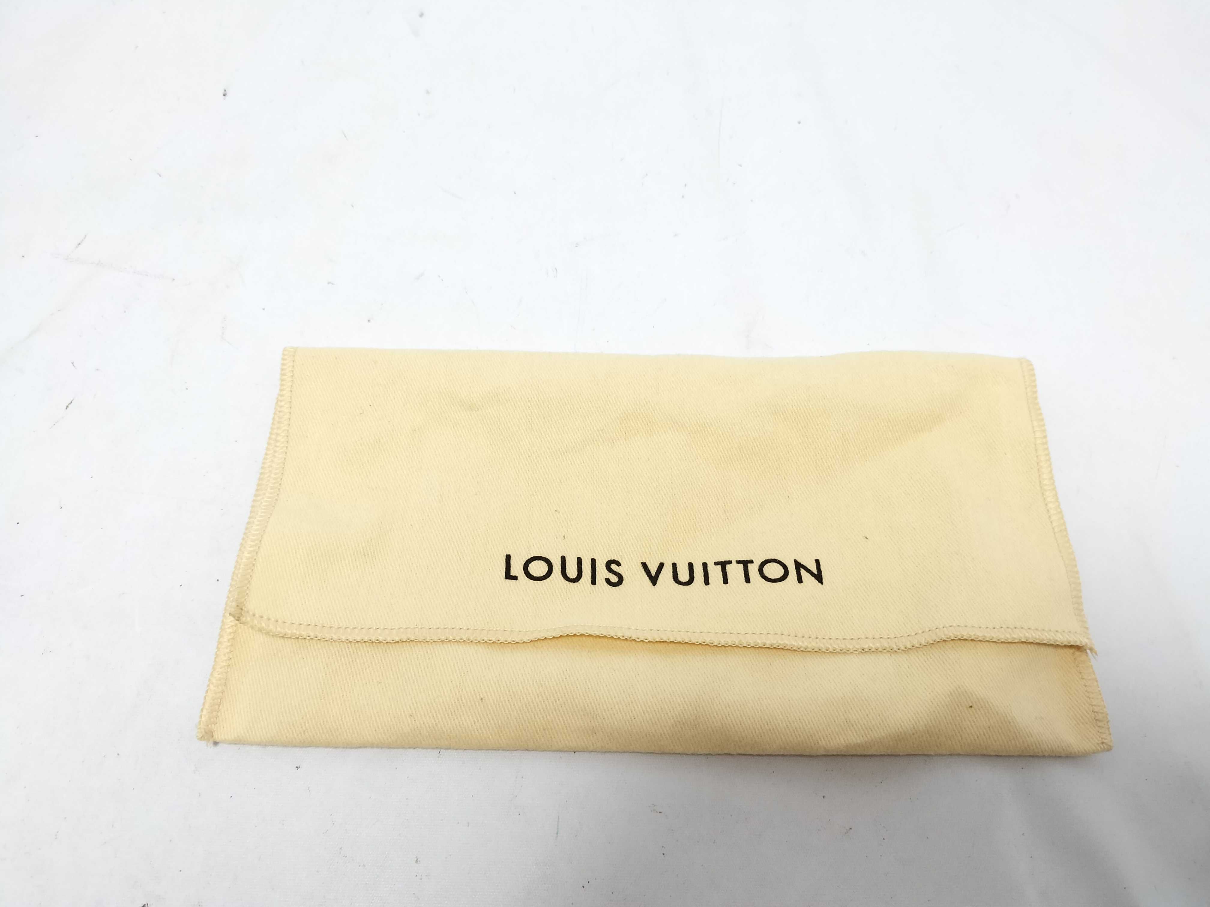 Damier Louis Vuitton Mini Pouch Shoulder Bag Pouch — view 14