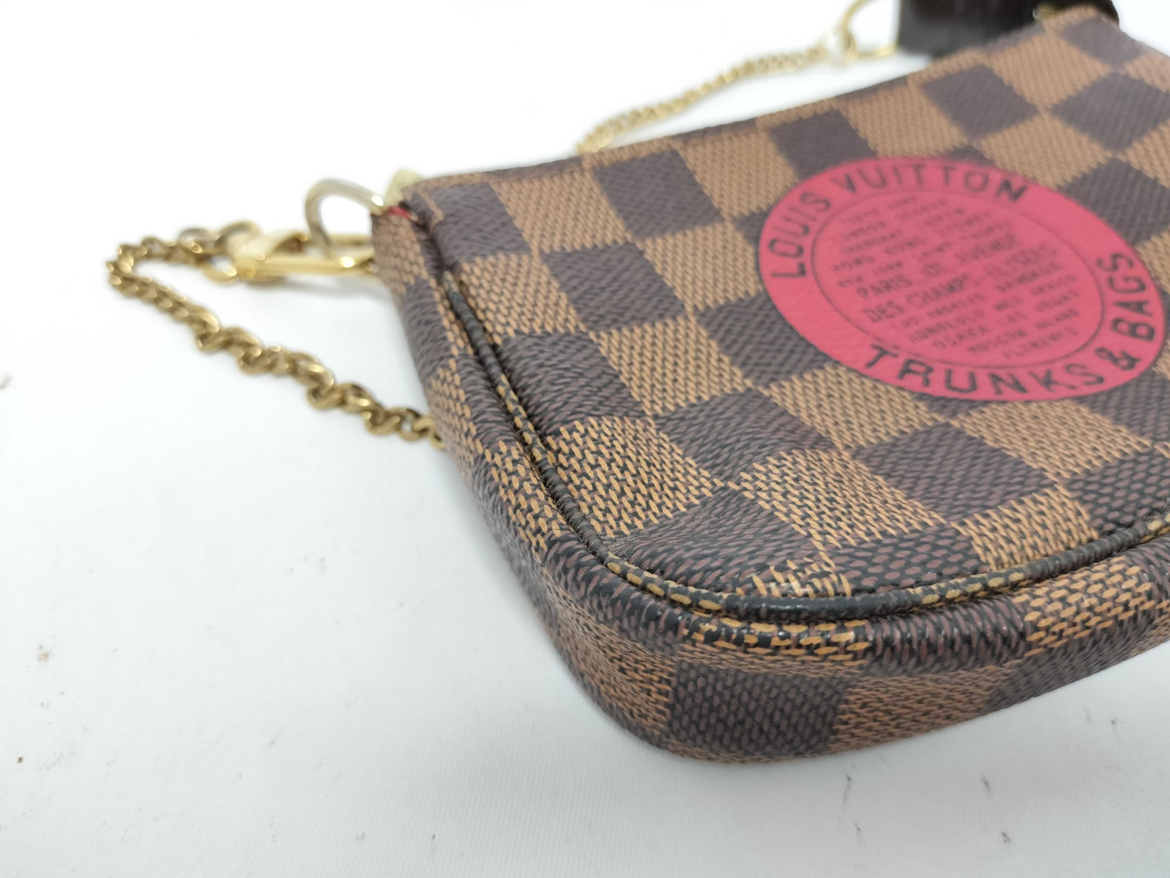 Damier Louis Vuitton Mini Pouch Shoulder Bag Pouch — view 9