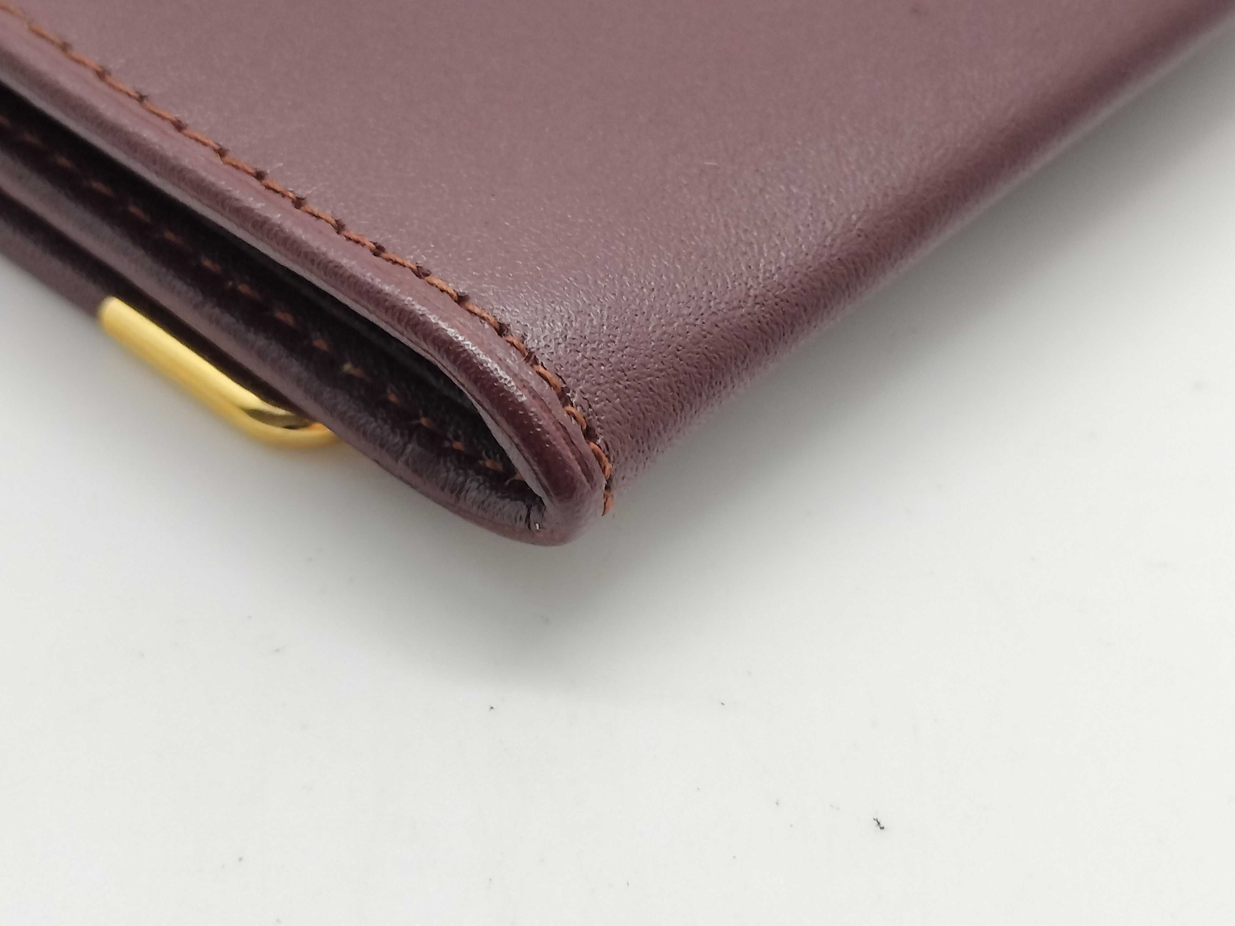 coin case — view 3