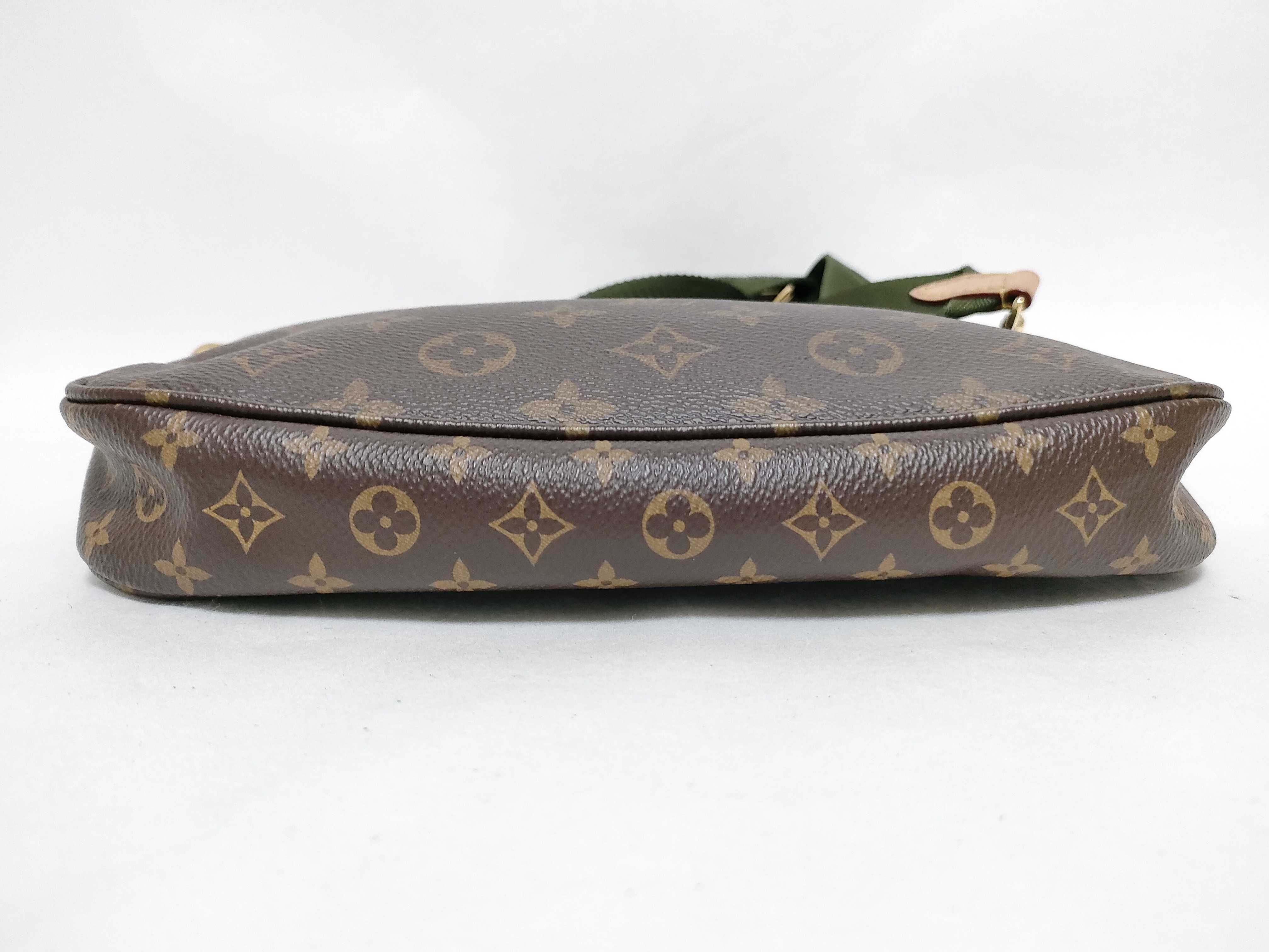 Monogram Louis Vuitton Multipochette Accessoires Shoulder Bag — view 8