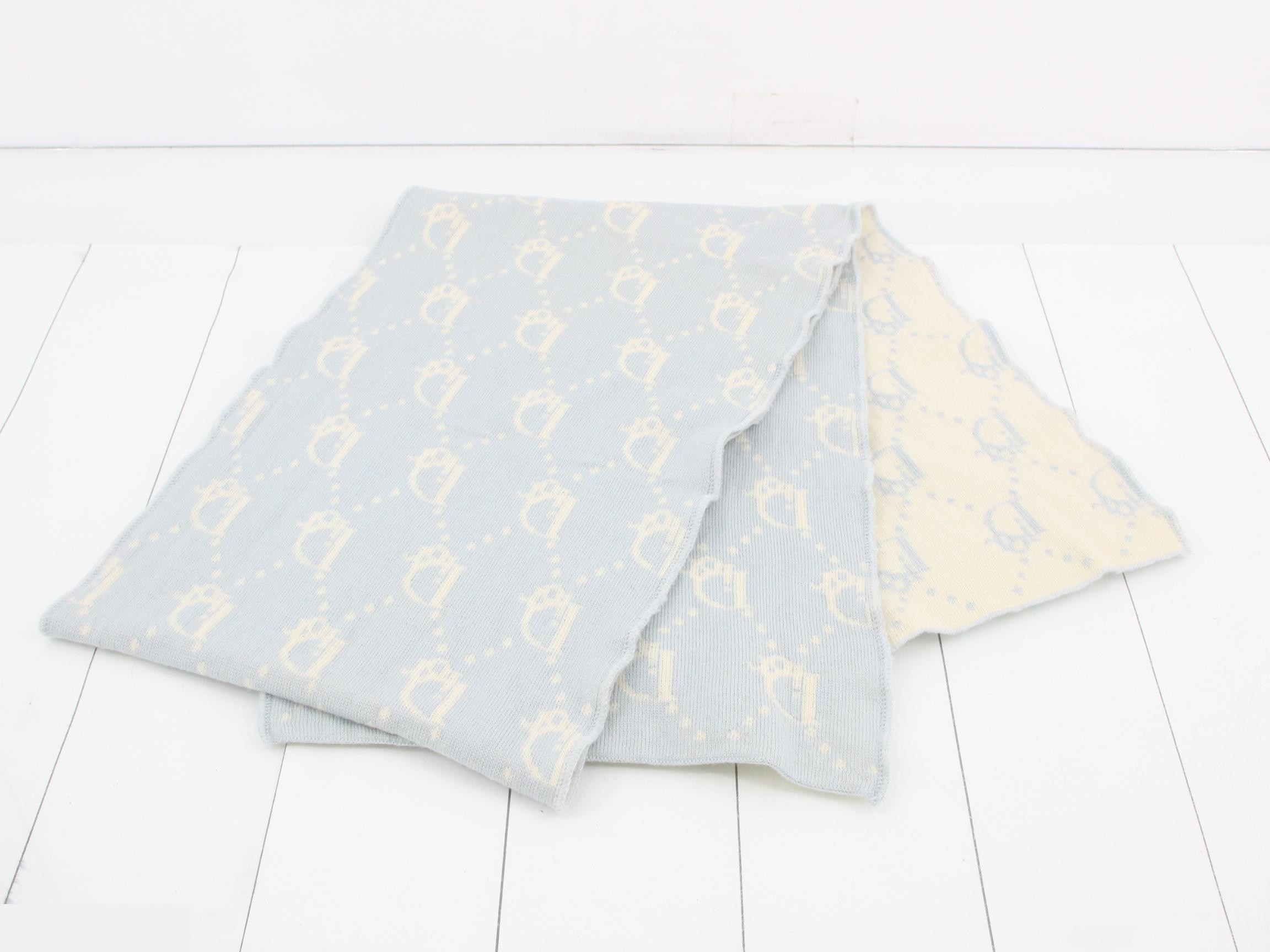 Other lines: Small items, accessories, and scarves — view 3