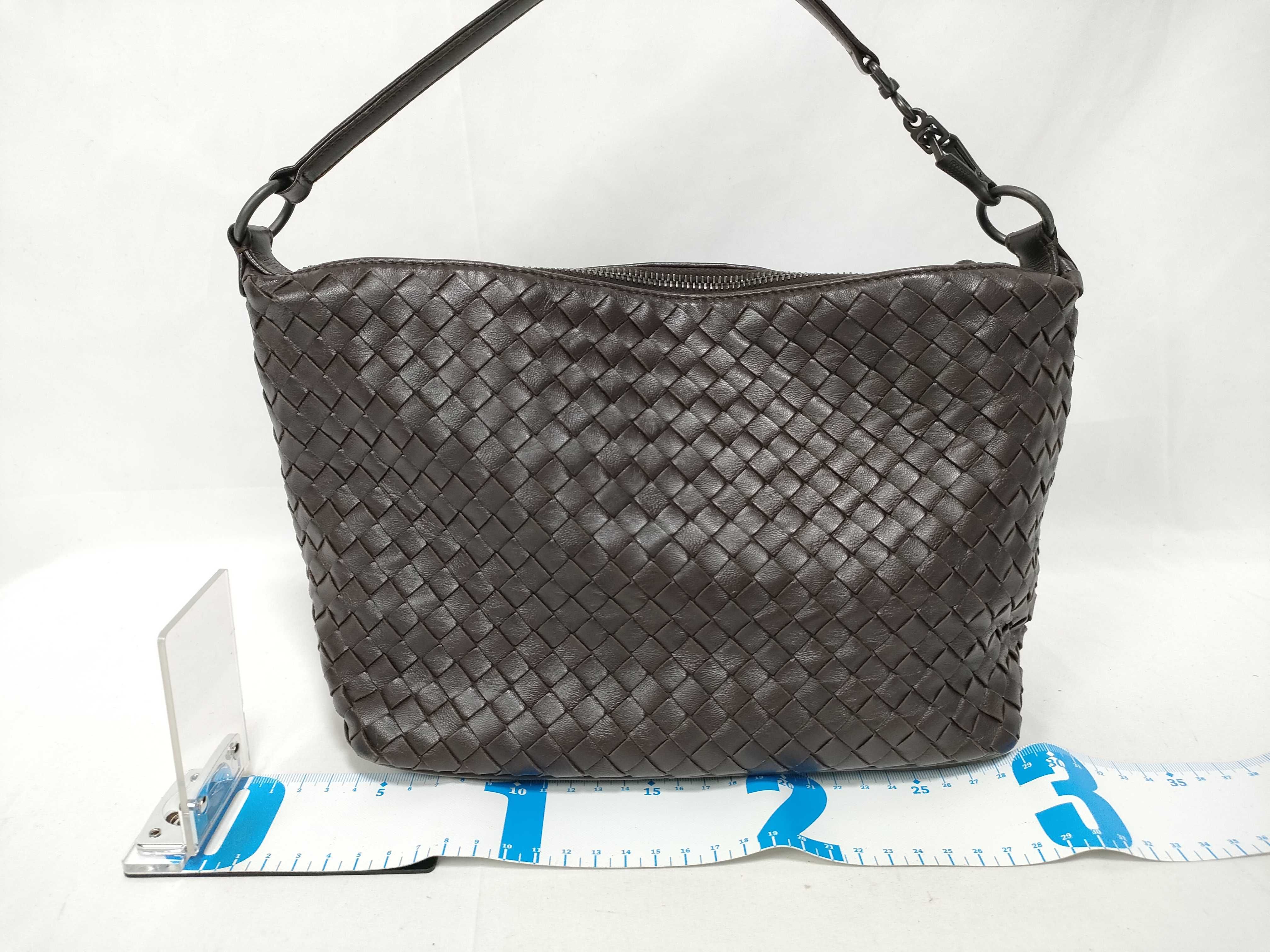 Intrecciato ID-BottegaVenetaIntrecciatoCowSkinShoulderBagBrown B00785475J Shoulder Bag — view 2