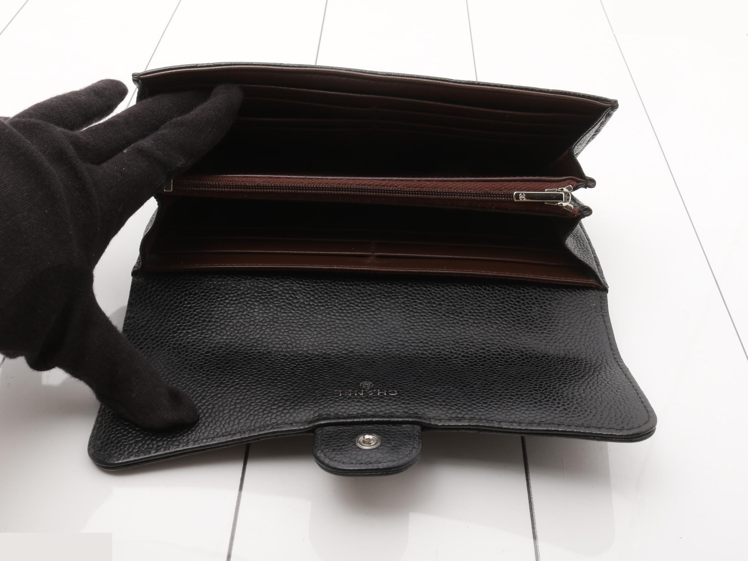 Matelassé Caviar Leather Long Wallet with Seal Card — view 4