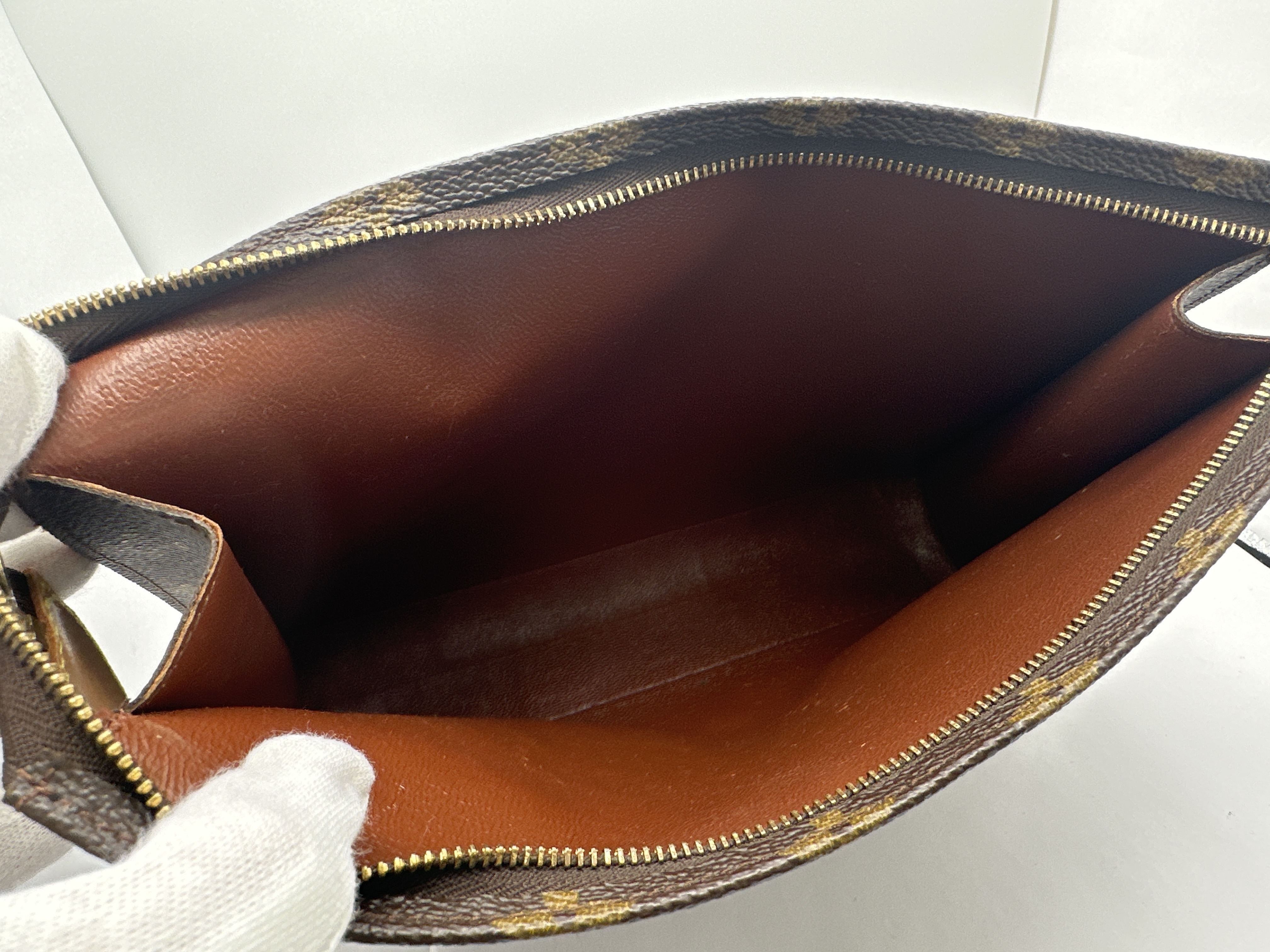 LV Monogram Pochette Toilette 26 Pouch — view 5