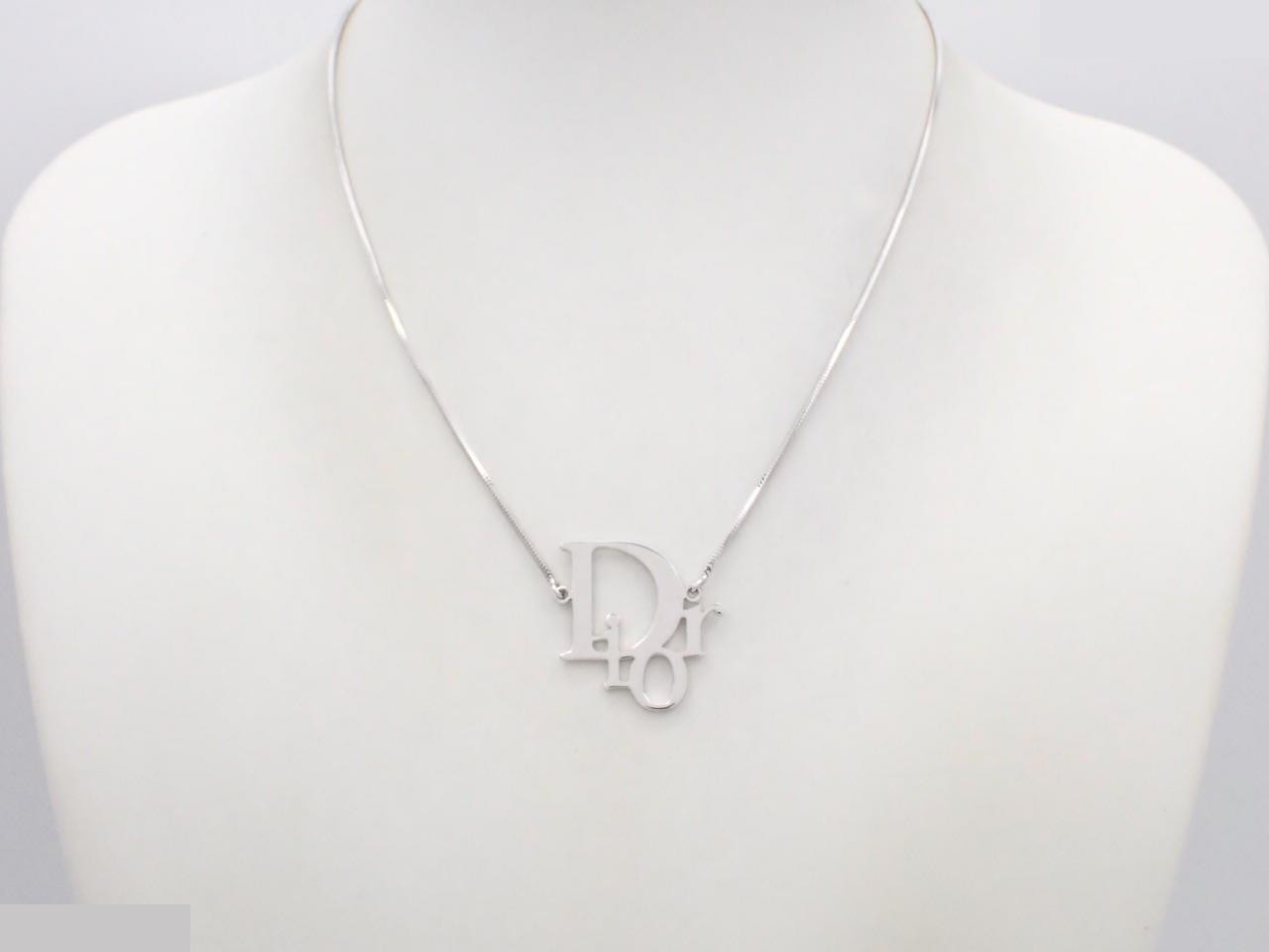logo necklace, with box, chain approximately 36cm. — view 3