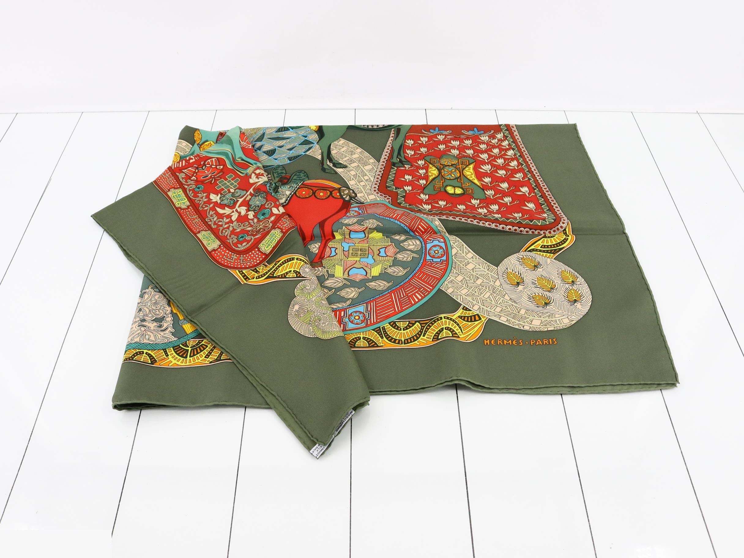 Carre Scarf 90, Storage Box — view 3