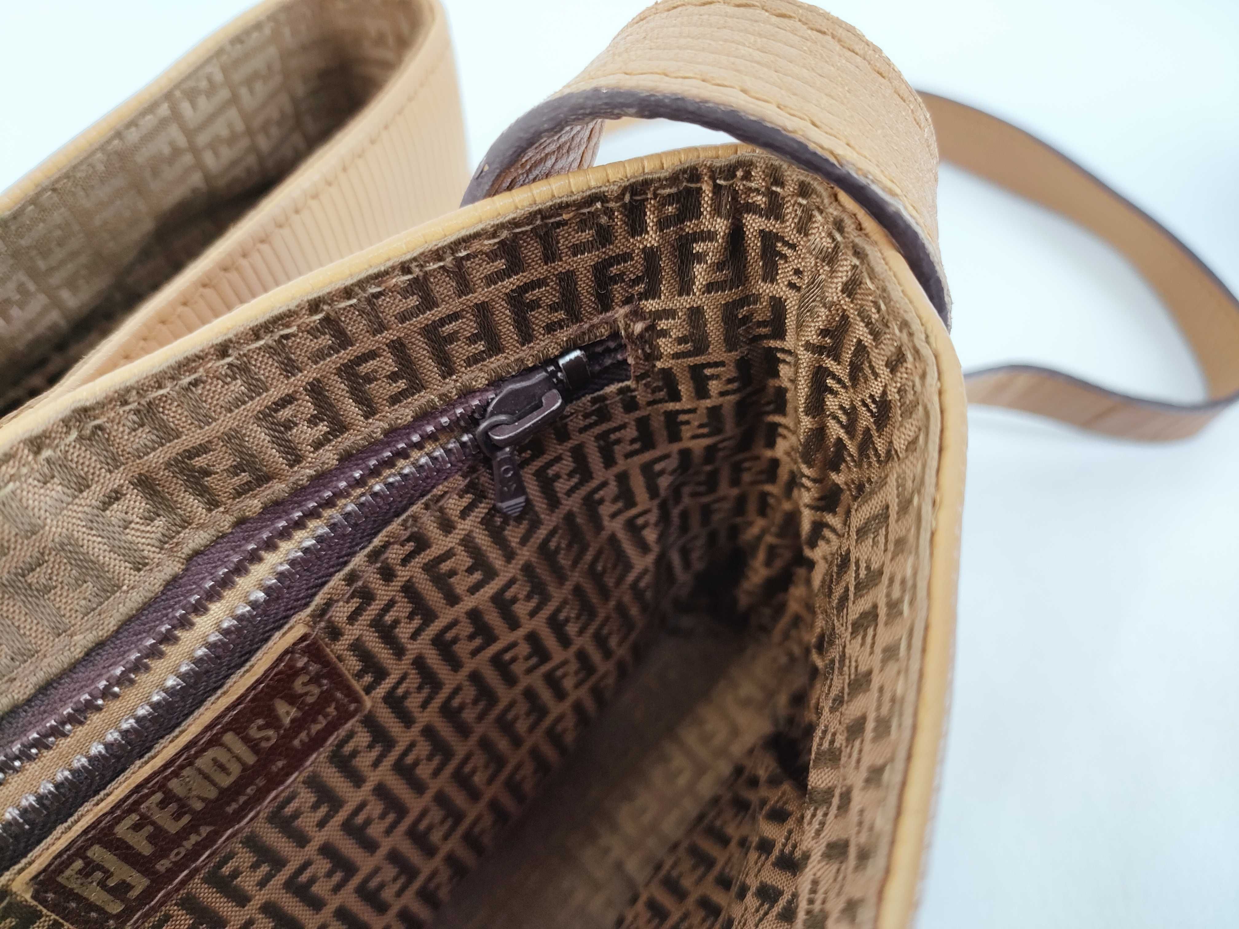 Box Bag, Light Beige Handbag — view 10