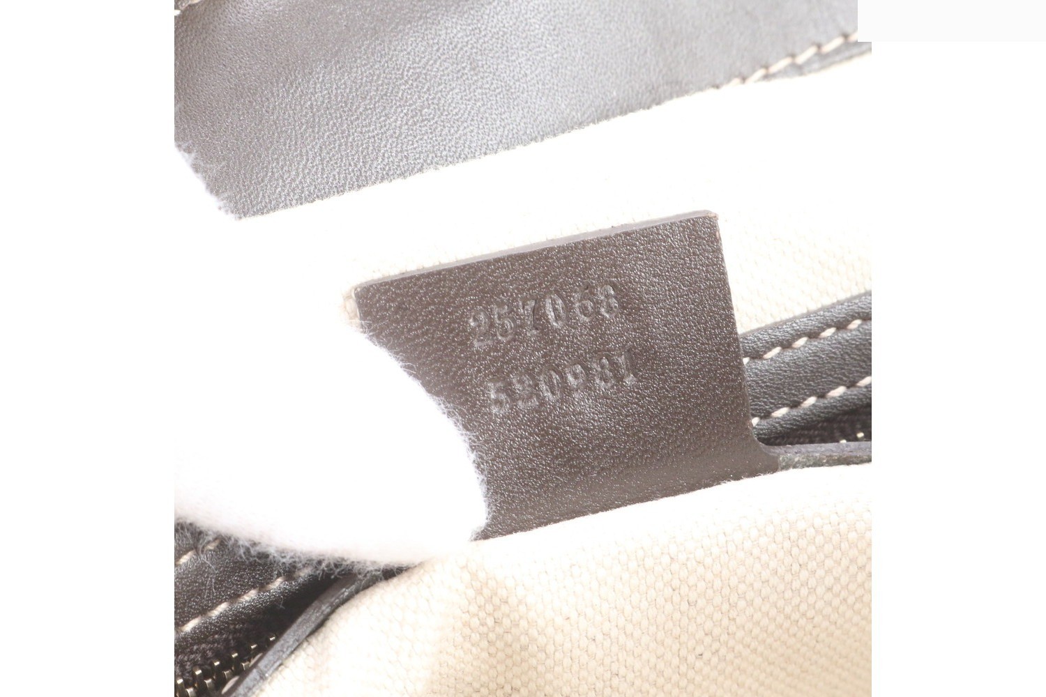 GG Canvas Lovely Heart 257068 Leather Tote Bag — view 9