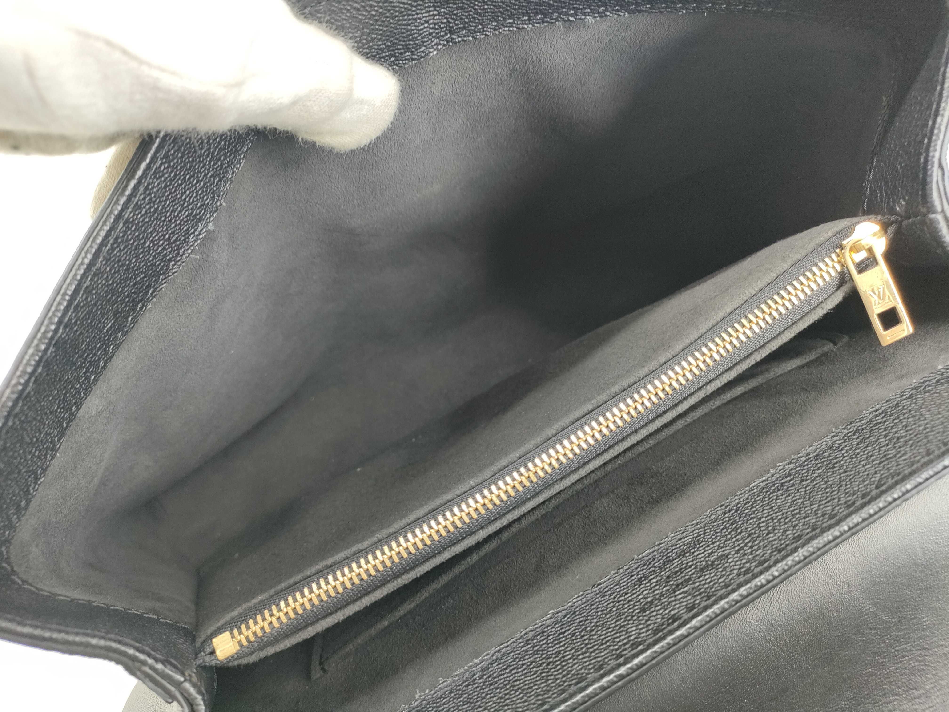 Very One-Handle Bag M51989 Handbag — view 9