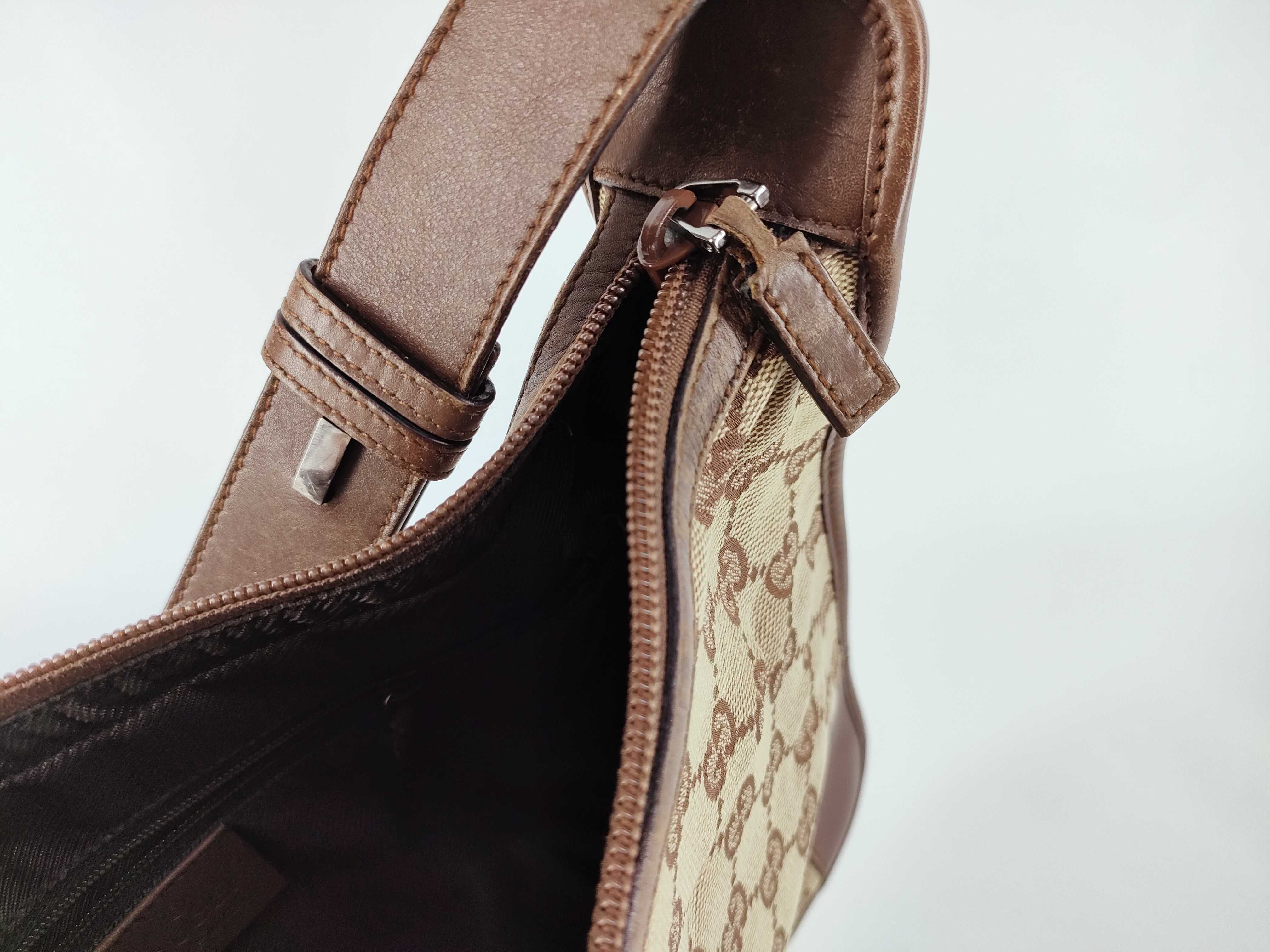 GG Canvas Handbag — view 9