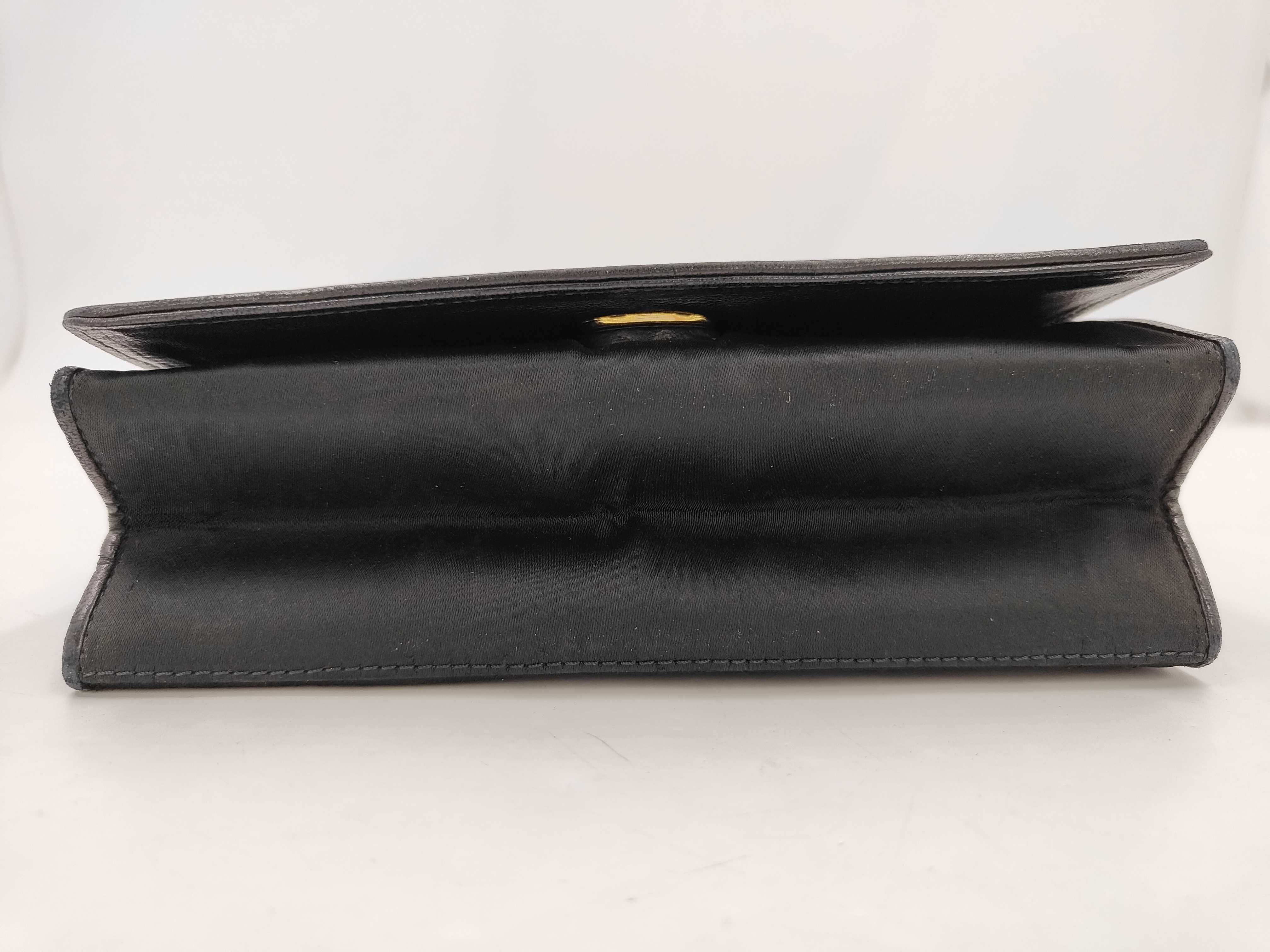 Coco Mark Satin x Lambskin Single Flap Single Chain Bag Black Gold Hardware Shoulder Bag — view 3