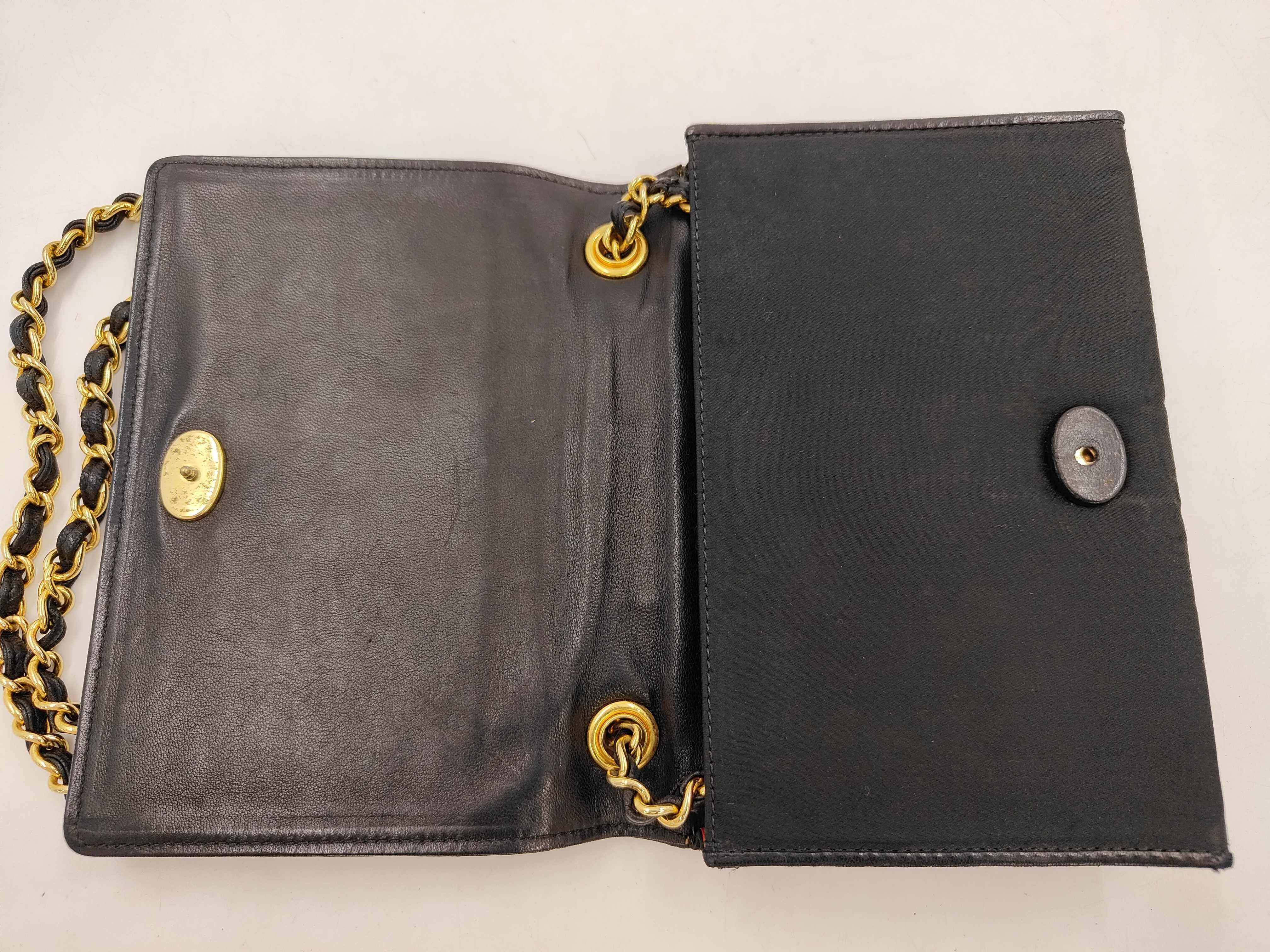 Coco Mark Satin x Lambskin Single Flap Single Chain Bag Black Gold Hardware Shoulder Bag — view 8