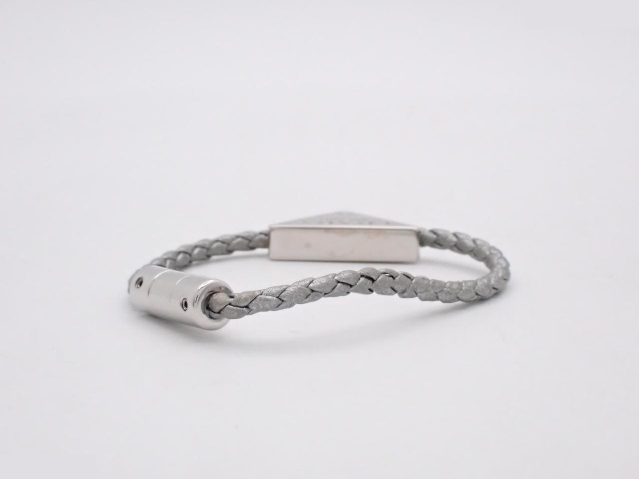 Nappa leather metal triangle logo bracelet, wrist circumference approximately 15.5 cm — view 2