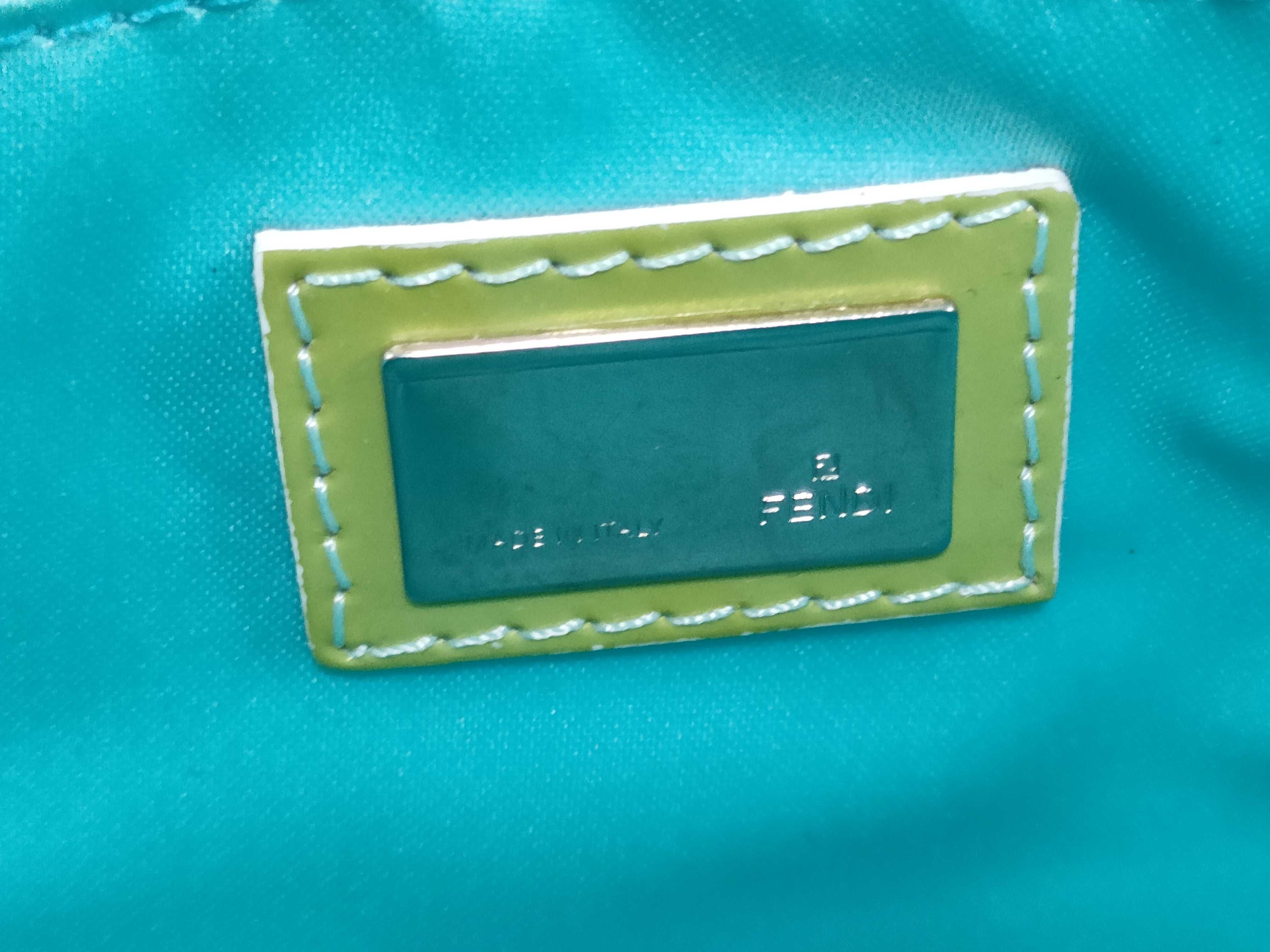 Zucca One-Shoulder Bag — view 11
