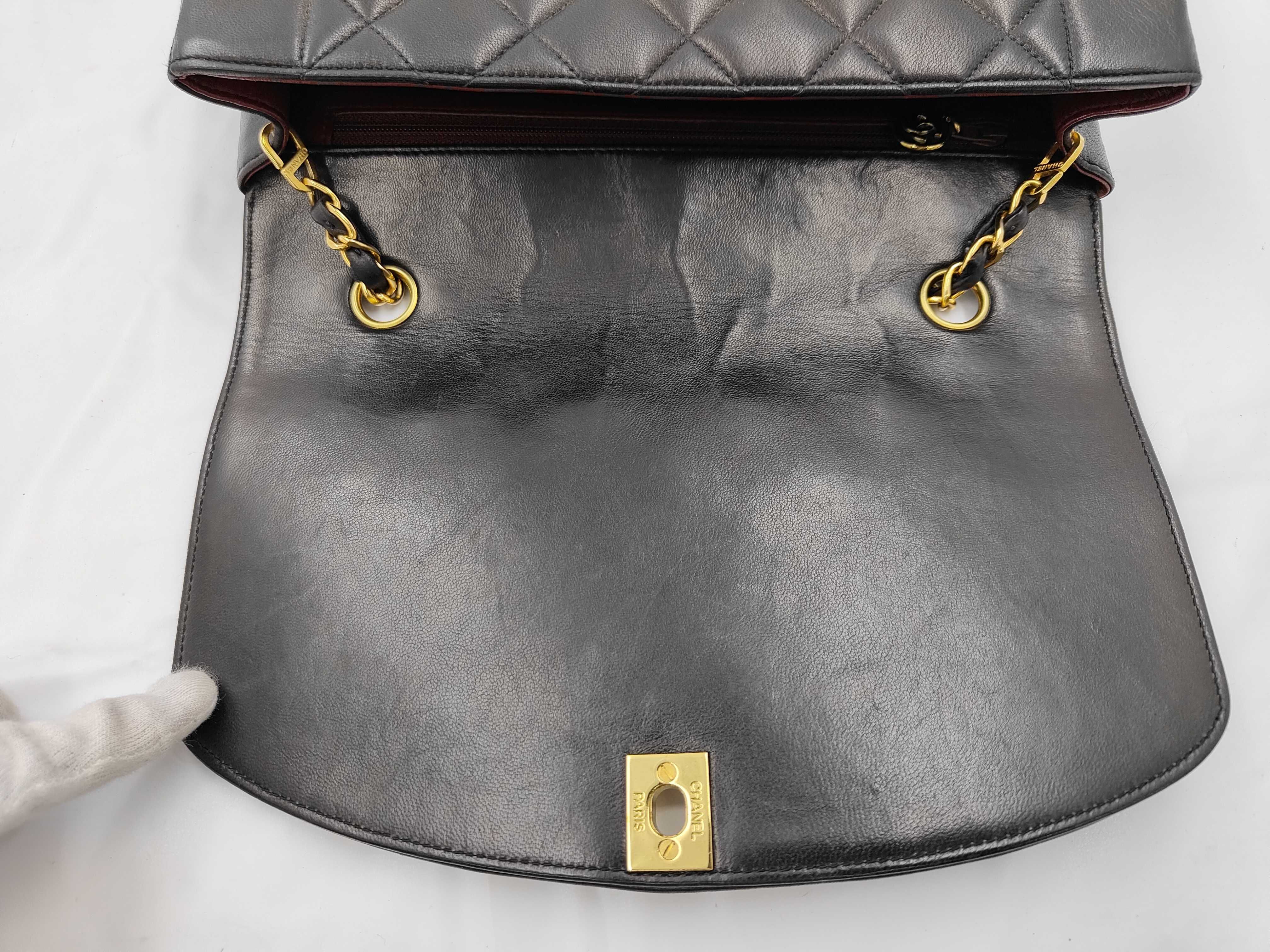 Matelassé 25 Diana Chain Shoulder Bag, Black, Series 2 (Shoulder Bag) — view 7