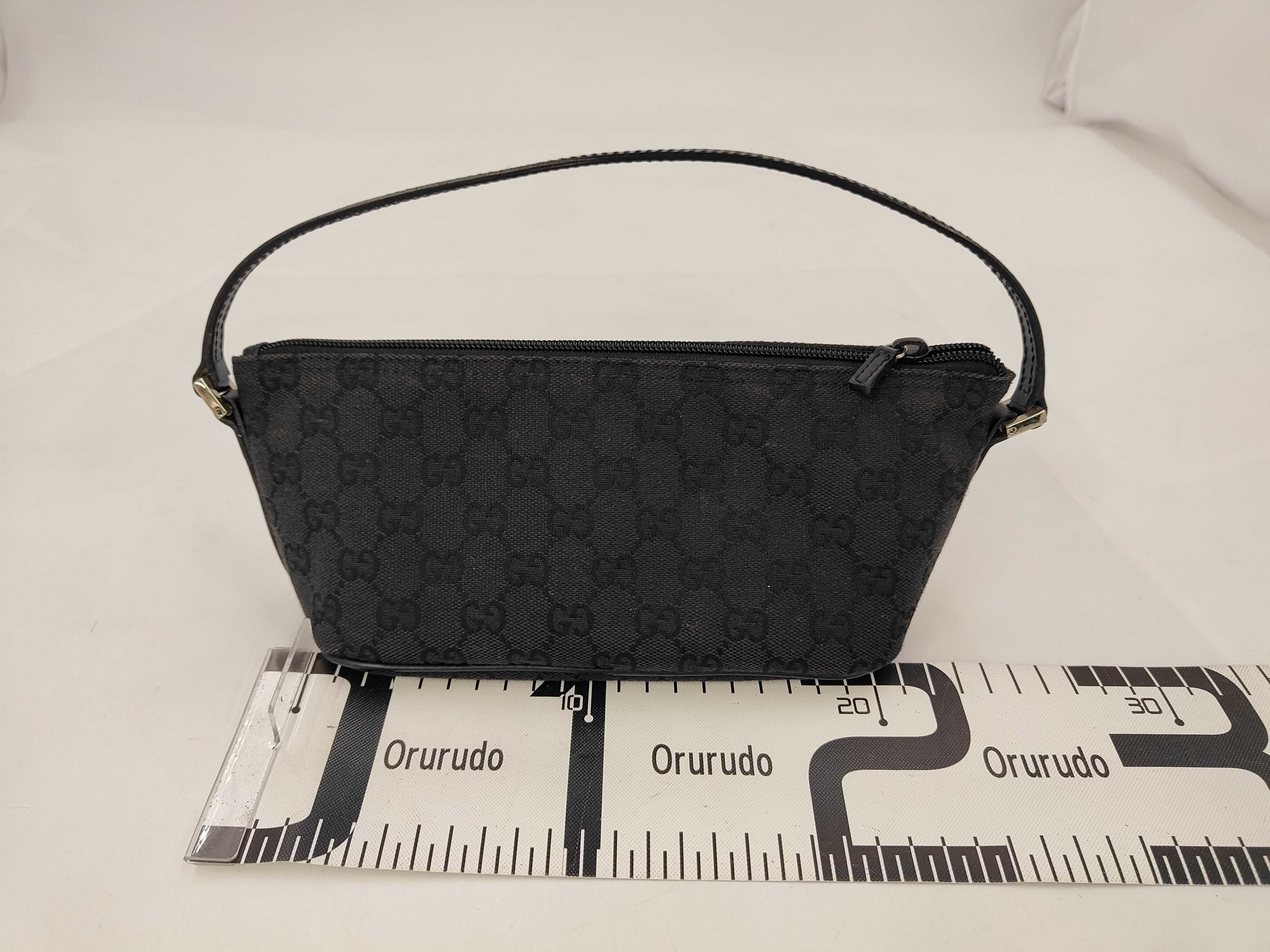 GG Canvas Hand Pouch, Black, 039.1103 (Pouch) — view 2