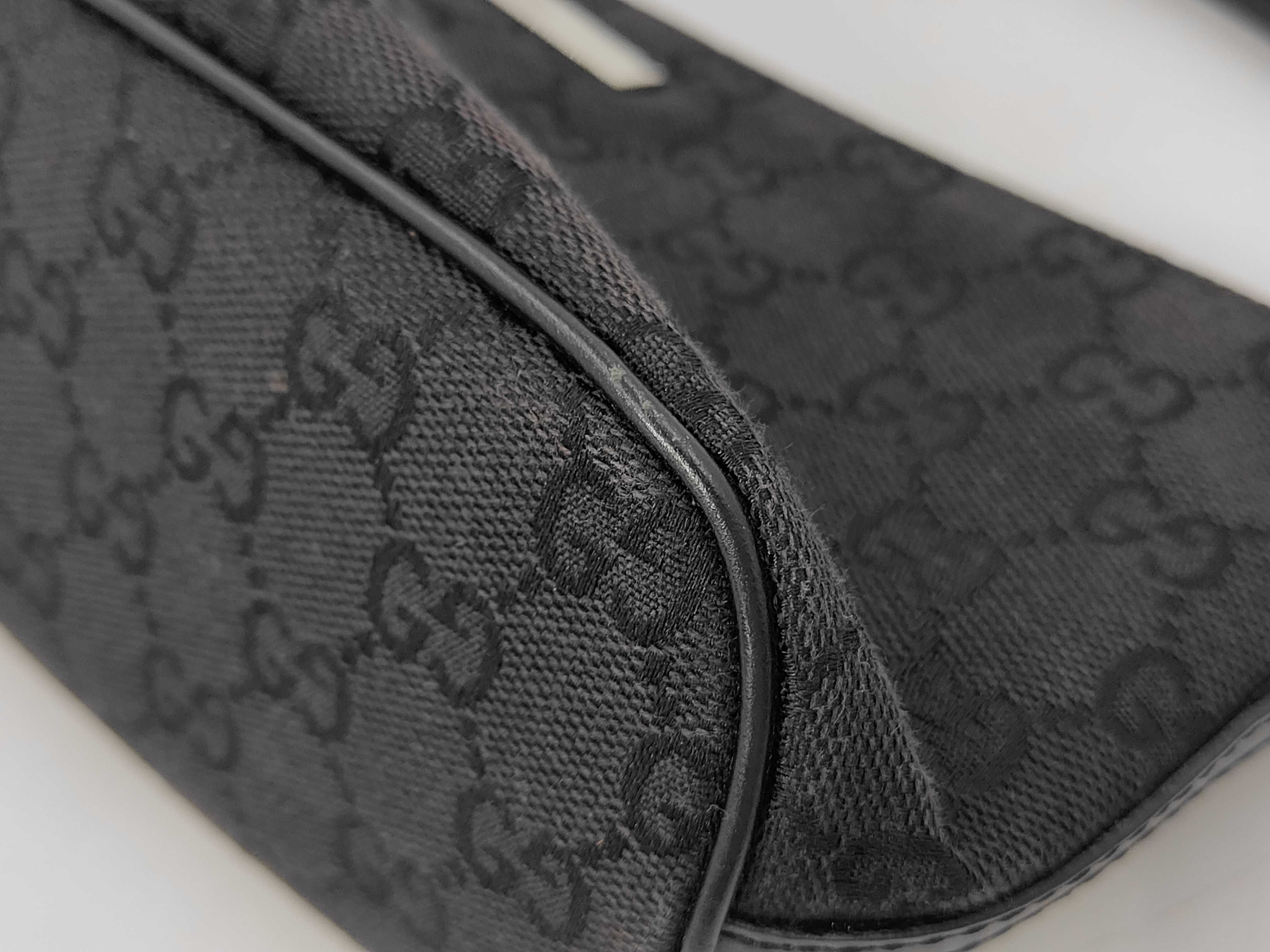 GG Canvas Hand Pouch, Black, 039.1103 (Pouch) — view 4