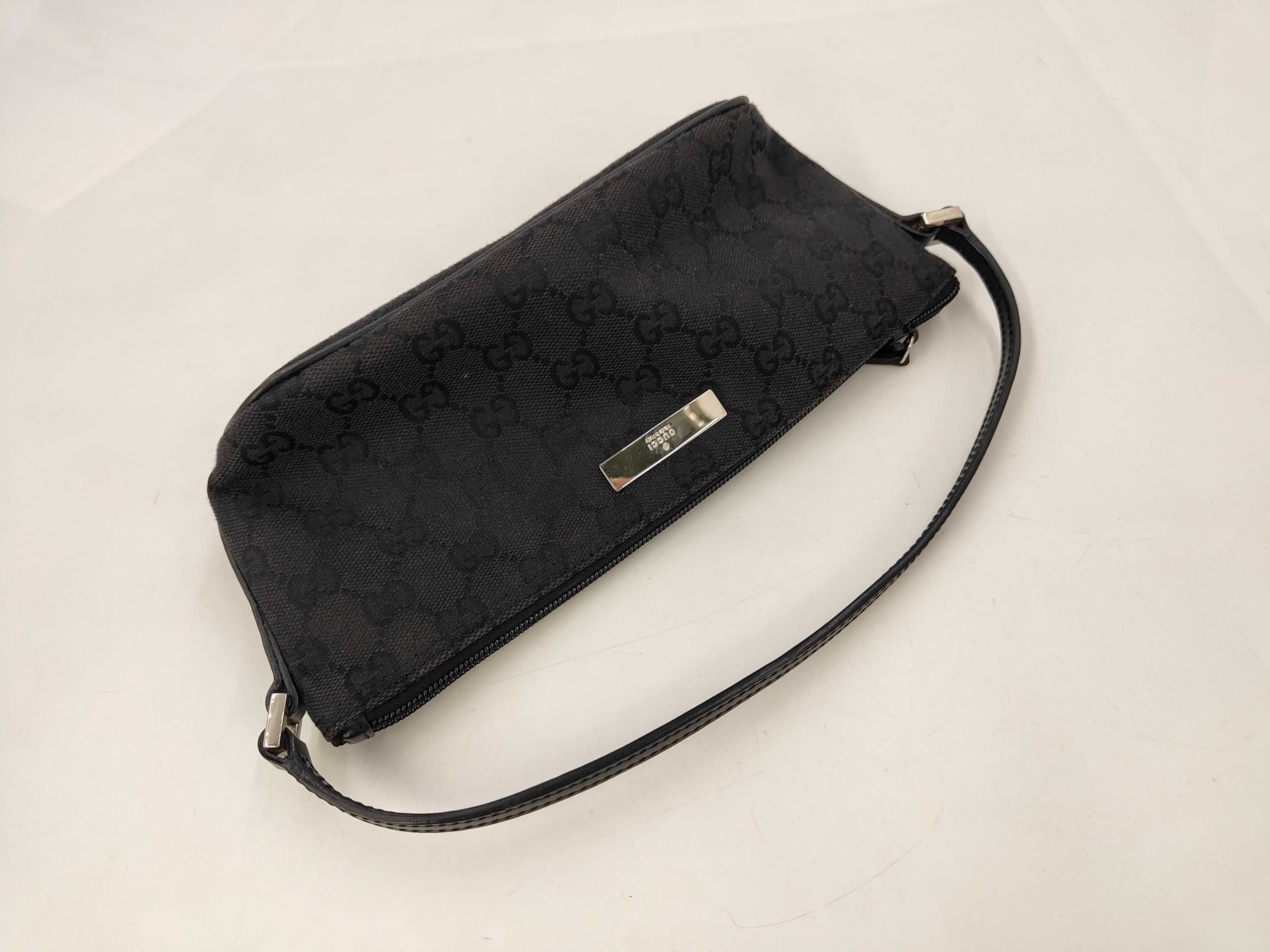 GG Canvas Hand Pouch, Black, 039.1103 (Pouch) — view 5