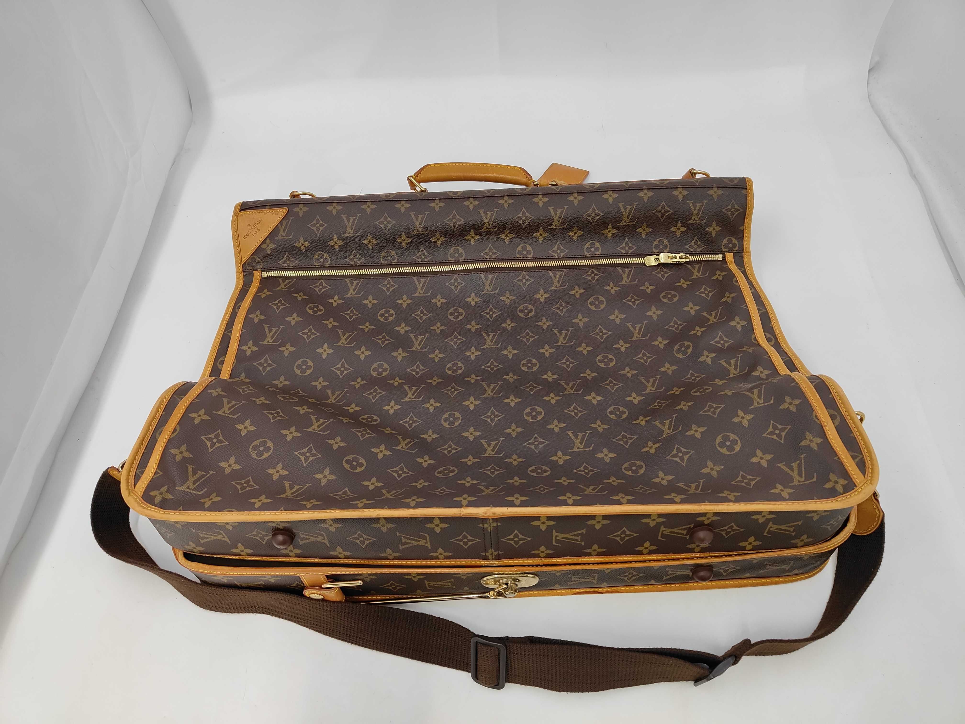 Monogram Portable Cinq Centrée Bag