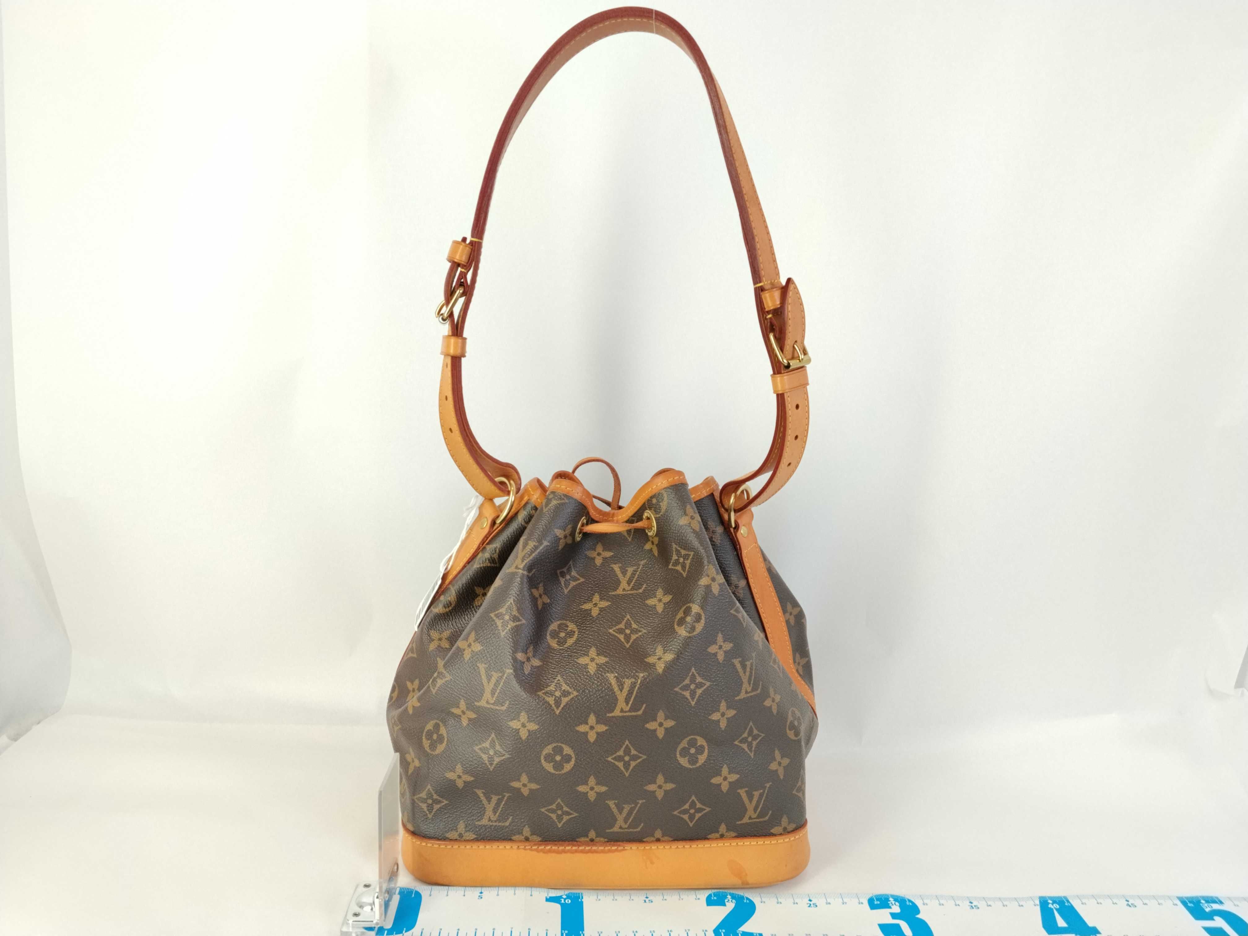Monogram DU- Monogram Noe M42224 SA4136 Shoulder Bag — view 2