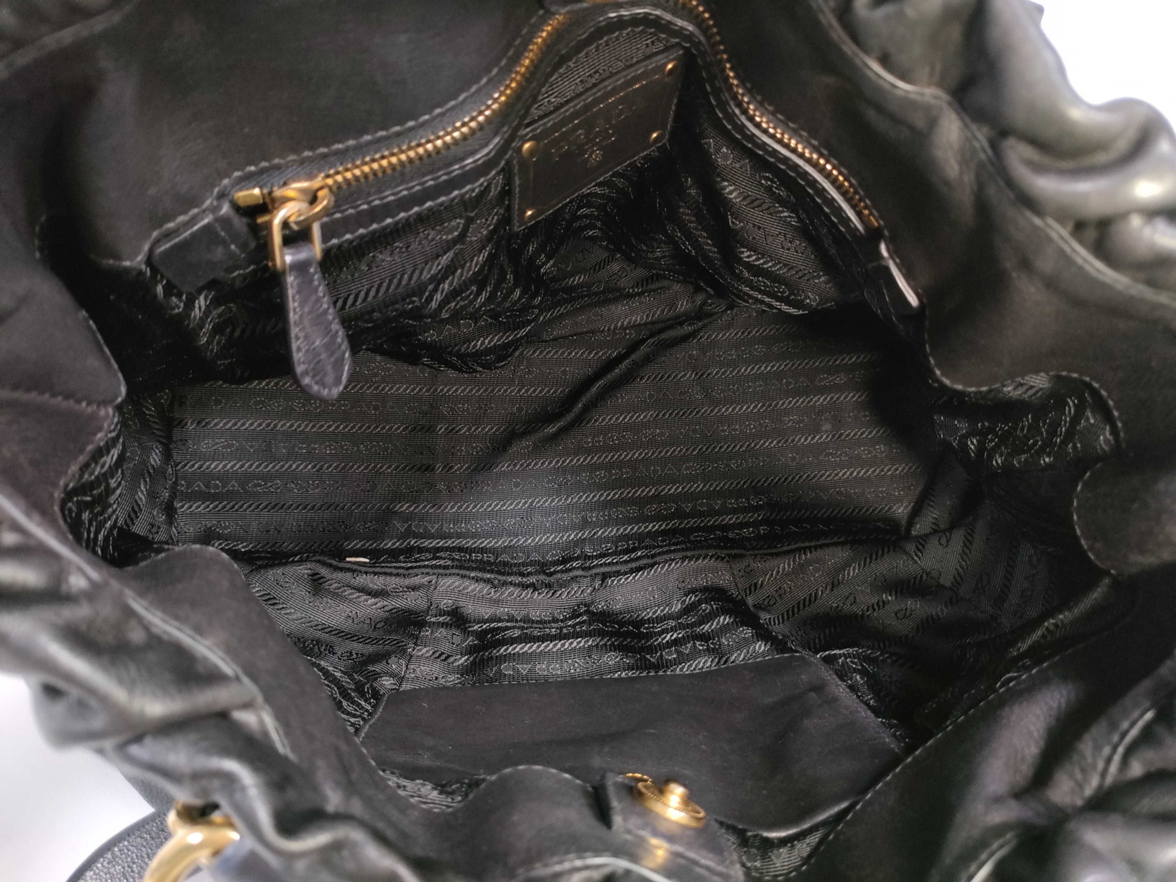 Black Leather Shirring Tote Bag (Handbag) — view 12