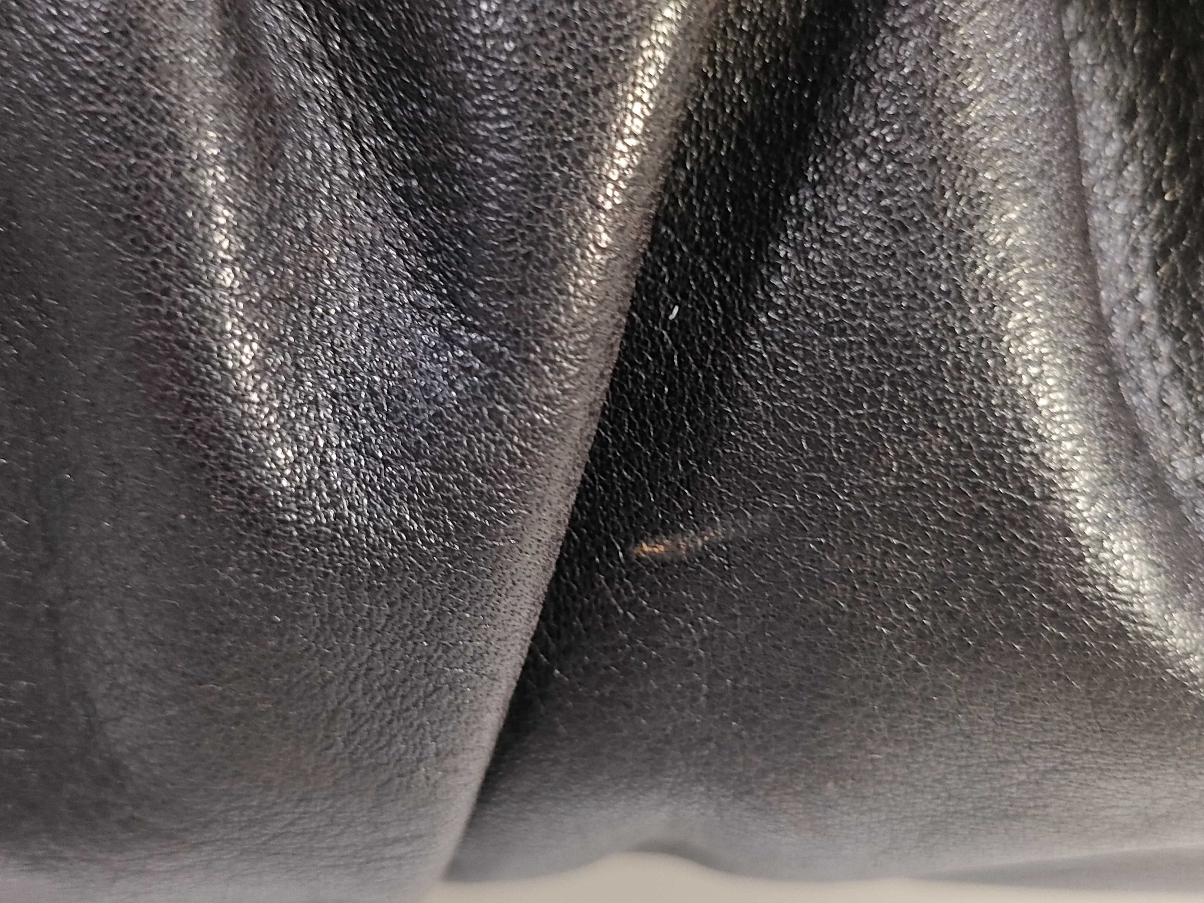 Black Leather Shirring Tote Bag (Handbag) — view 9