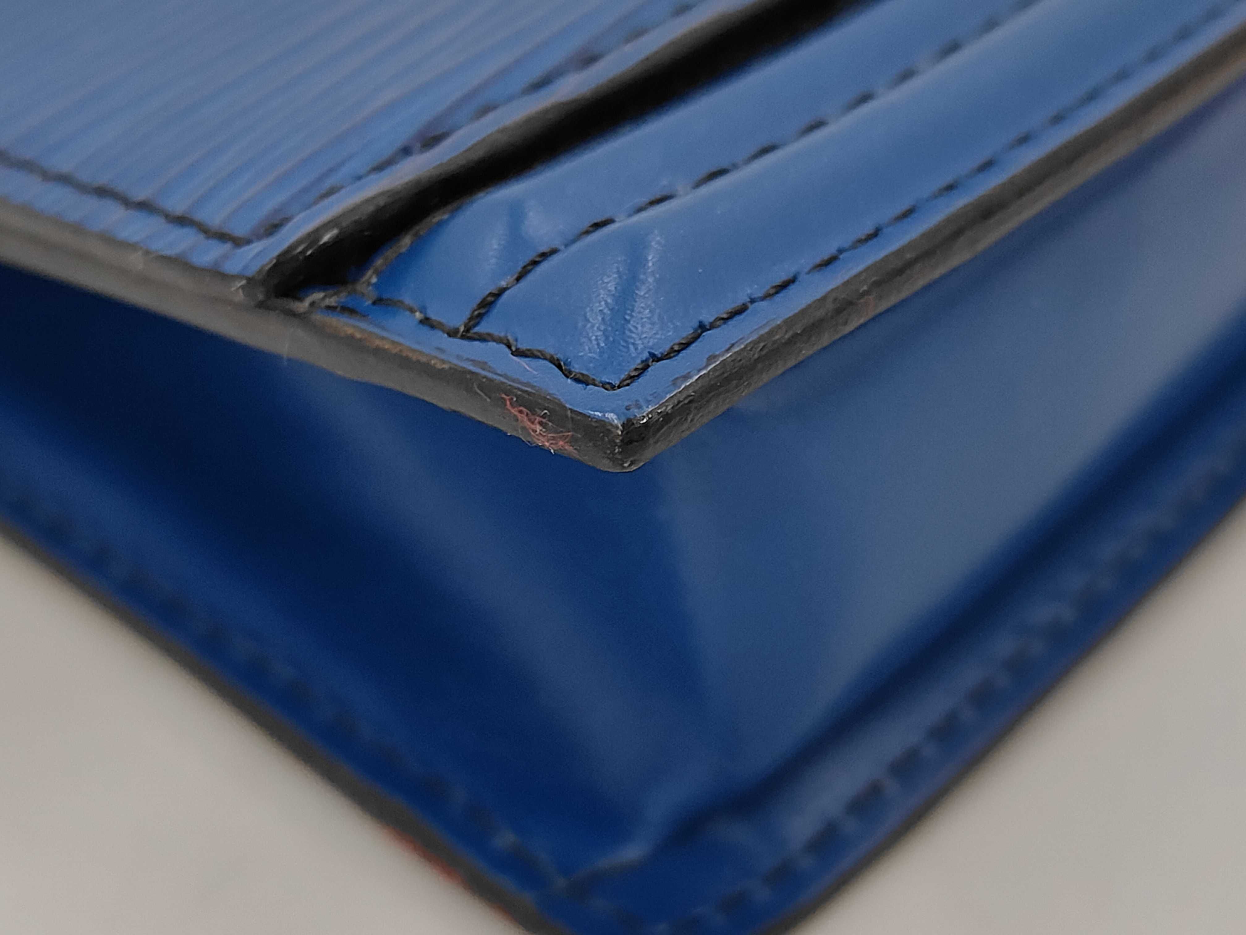 Epi Ceinture Tilsit Pouch — view 3