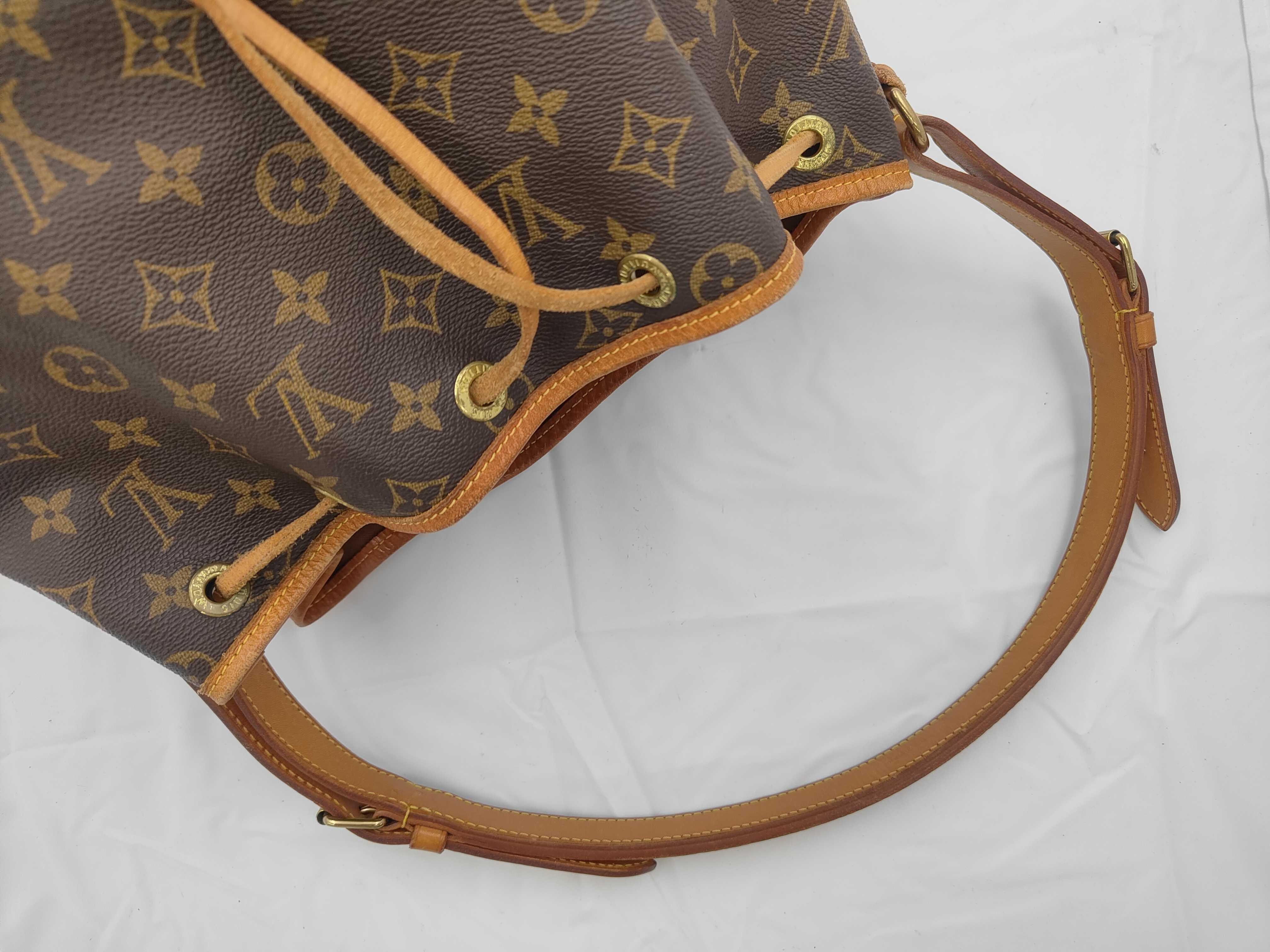 Monogram Noe M42224 Shoulder Bag — view 3