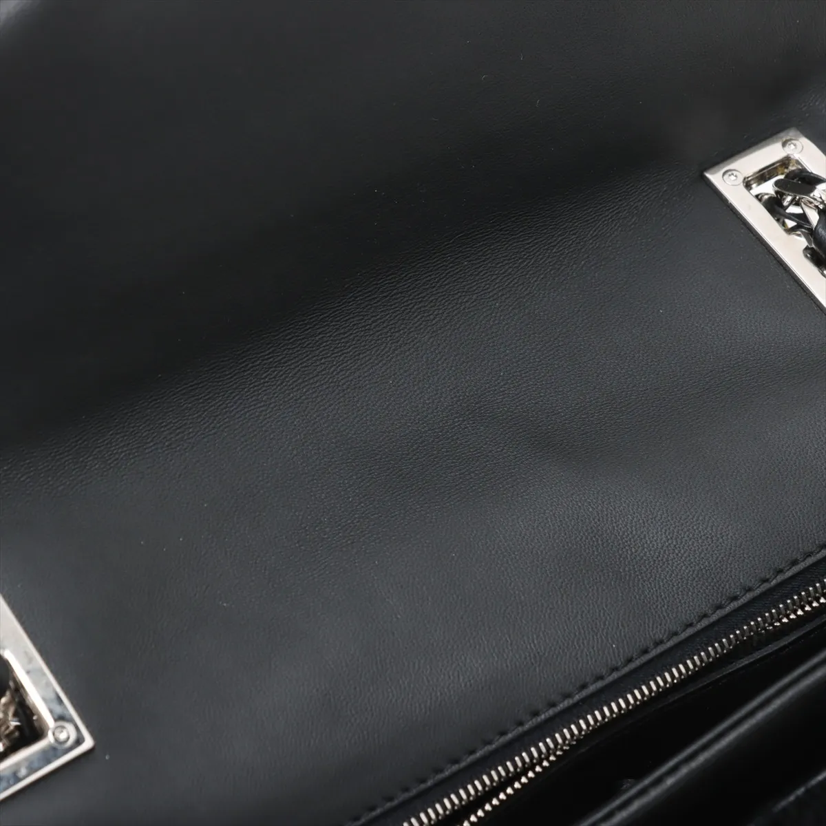 Boa x Leather Chain Shoulder Bag Black 8BR677 with Mirror — view 11