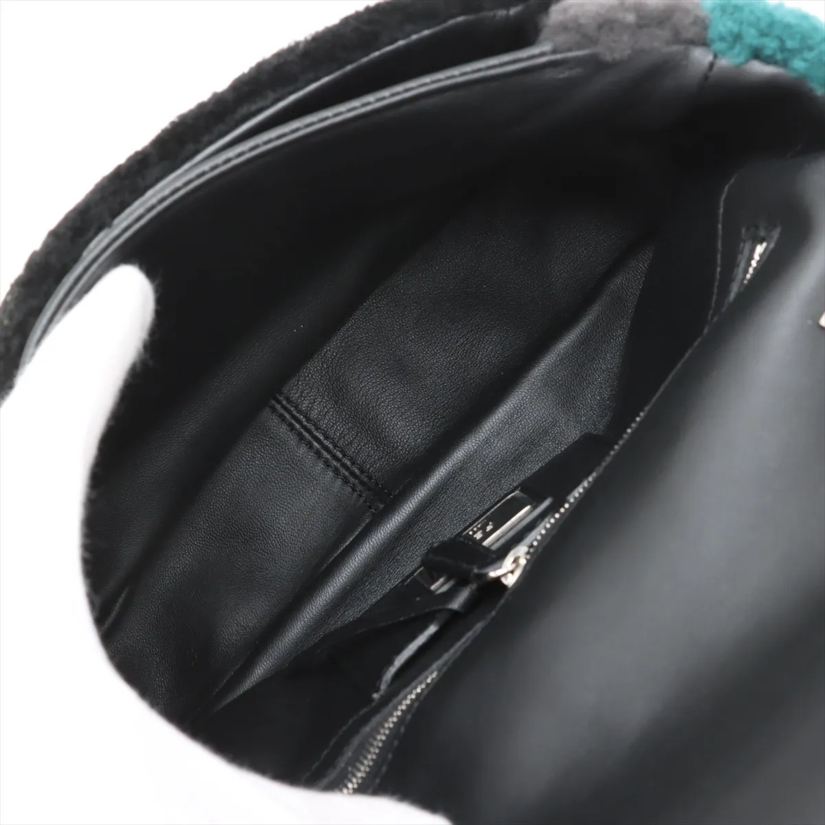 Boa x Leather Chain Shoulder Bag Black 8BR677 with Mirror — view 7