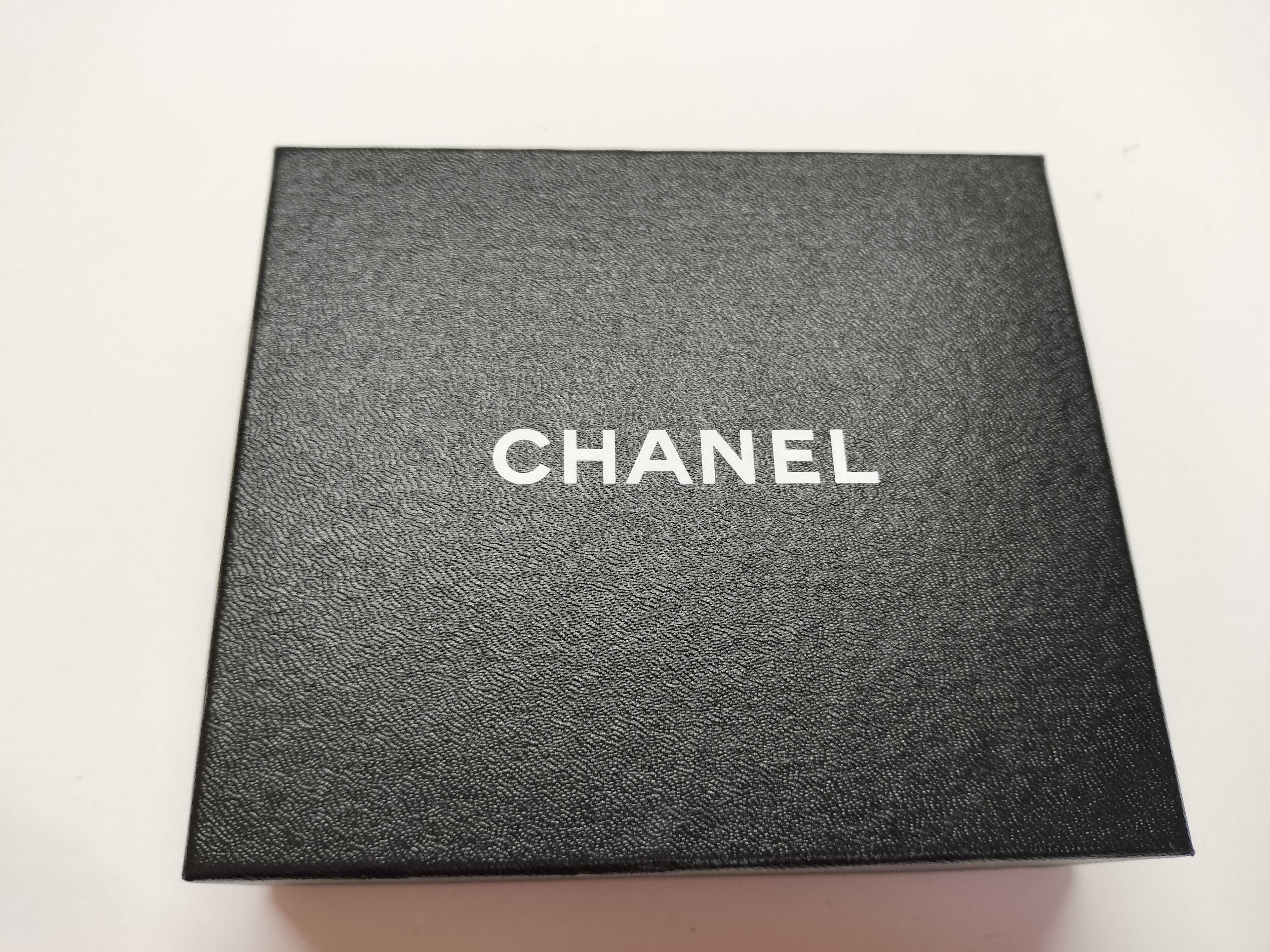 Caviar Skin Coco Mark Wallet — view 15