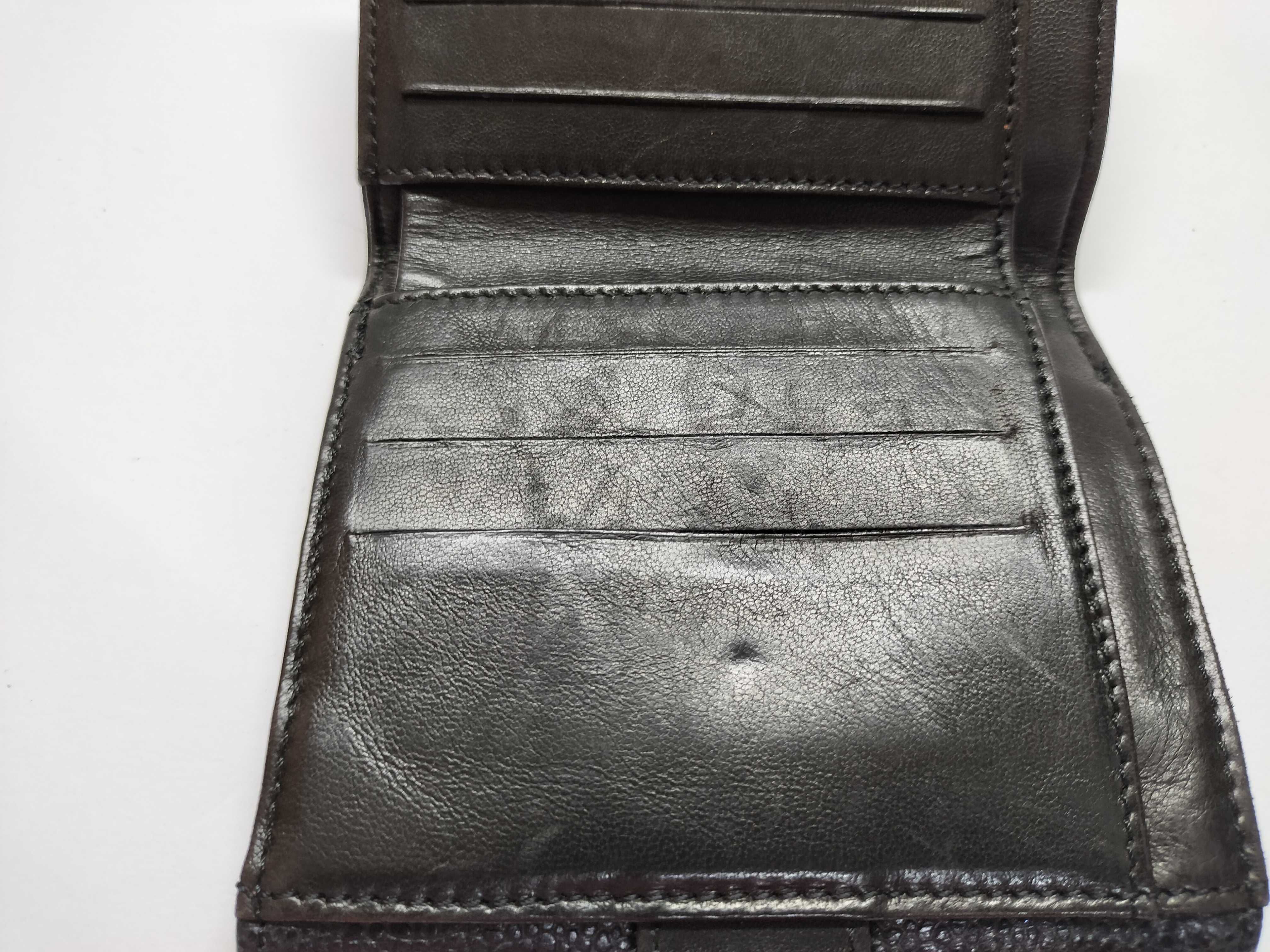Caviar Skin Coco Mark Wallet — view 9