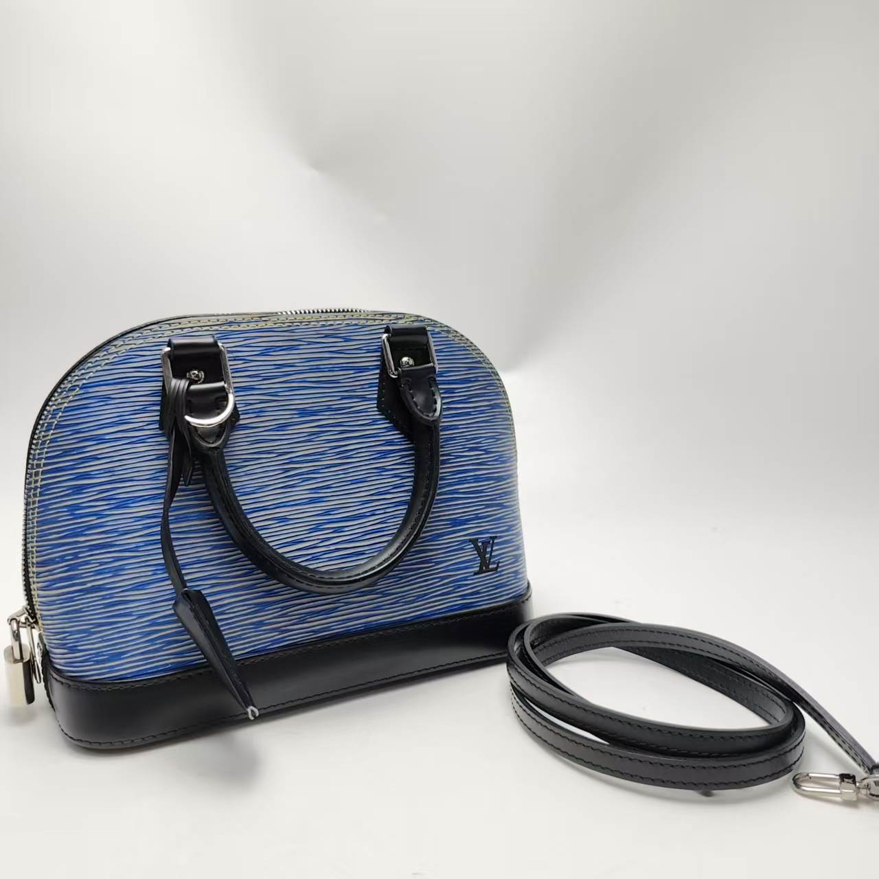 【*Shipped from: China*】LOUIS VUITTON Alma BB Leather Shoulder Bag — view 2
