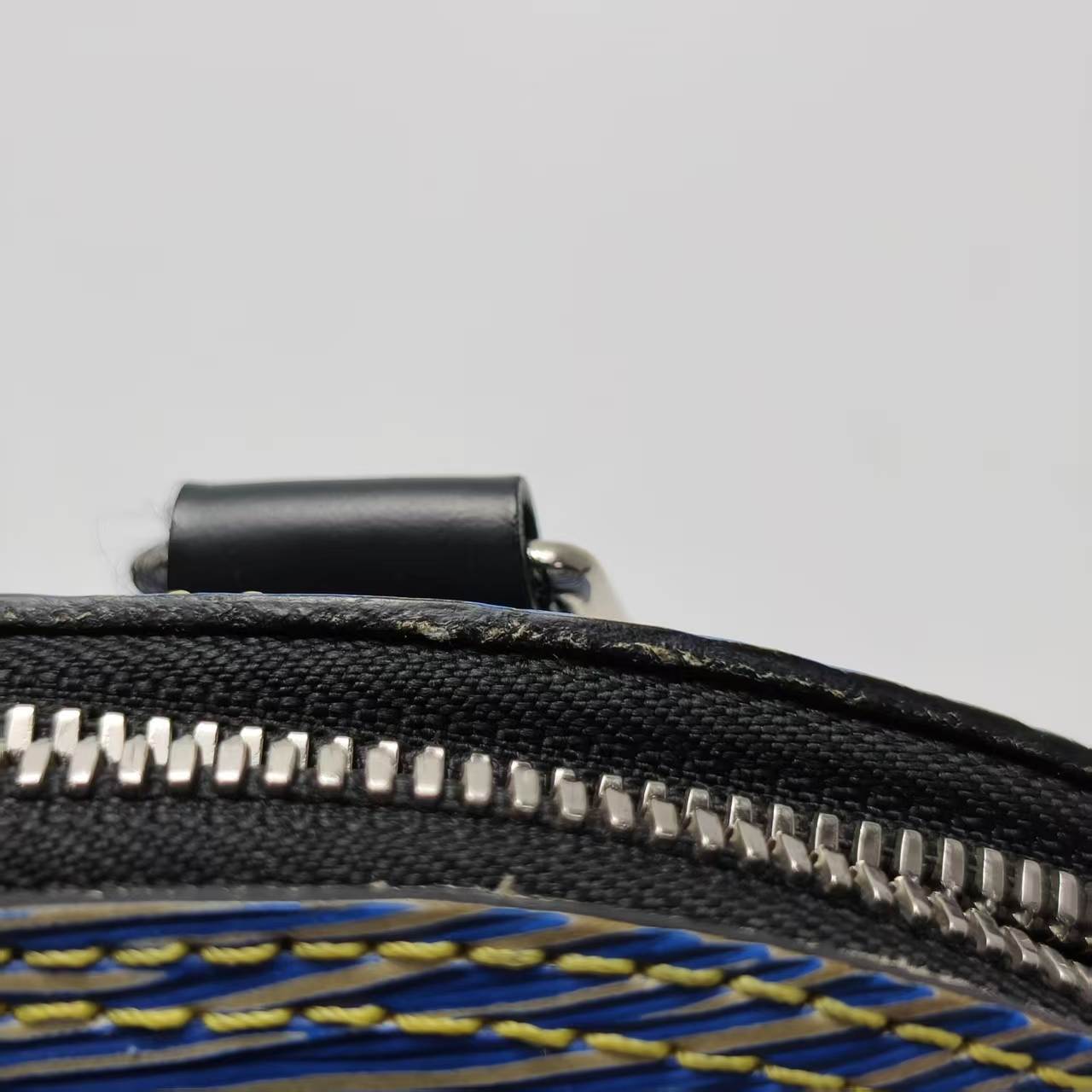 【*Shipped from: China*】LOUIS VUITTON Alma BB Leather Shoulder Bag — view 14