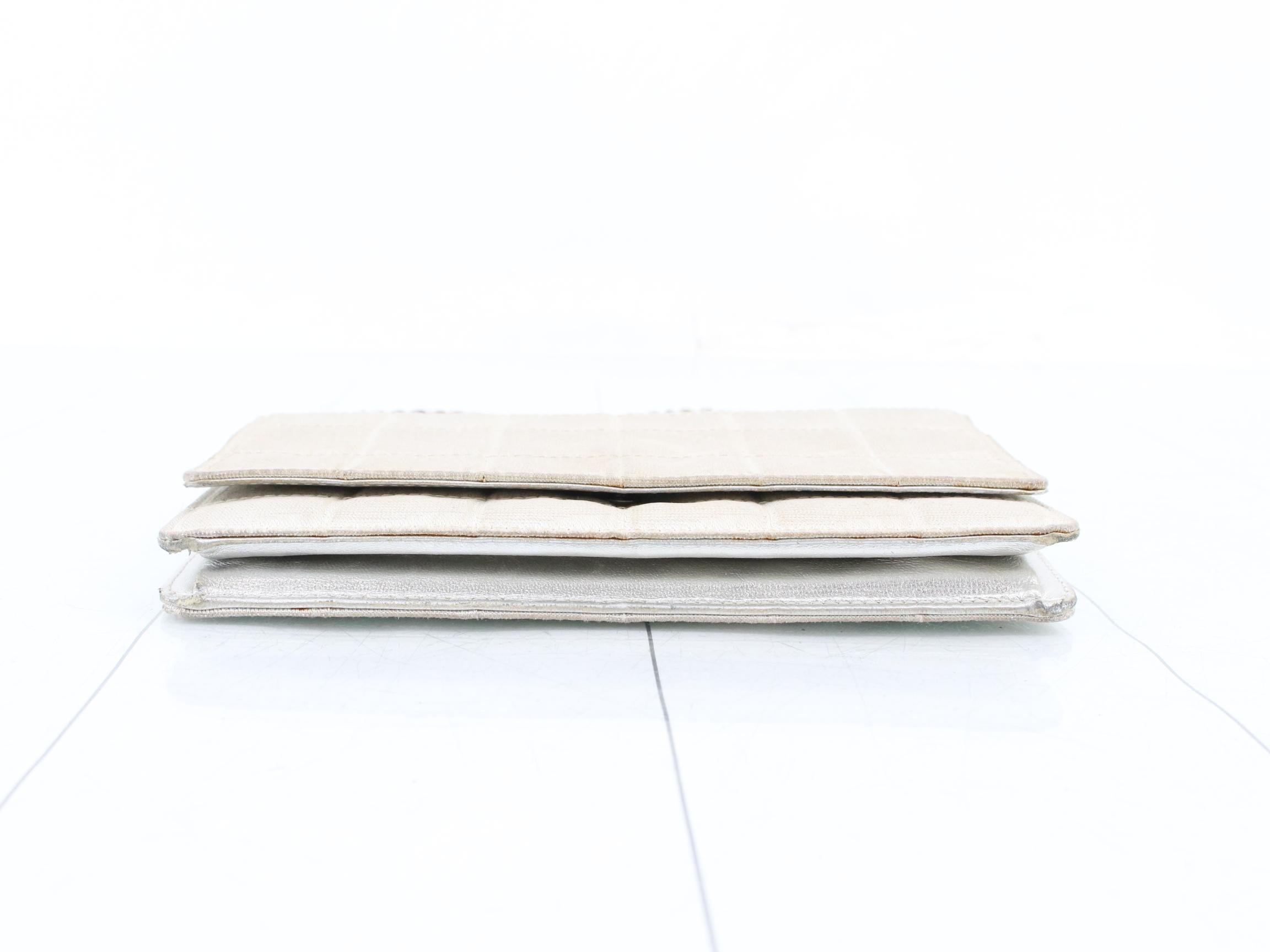New Travel Line (Bags) - Chain Wallet — view 3